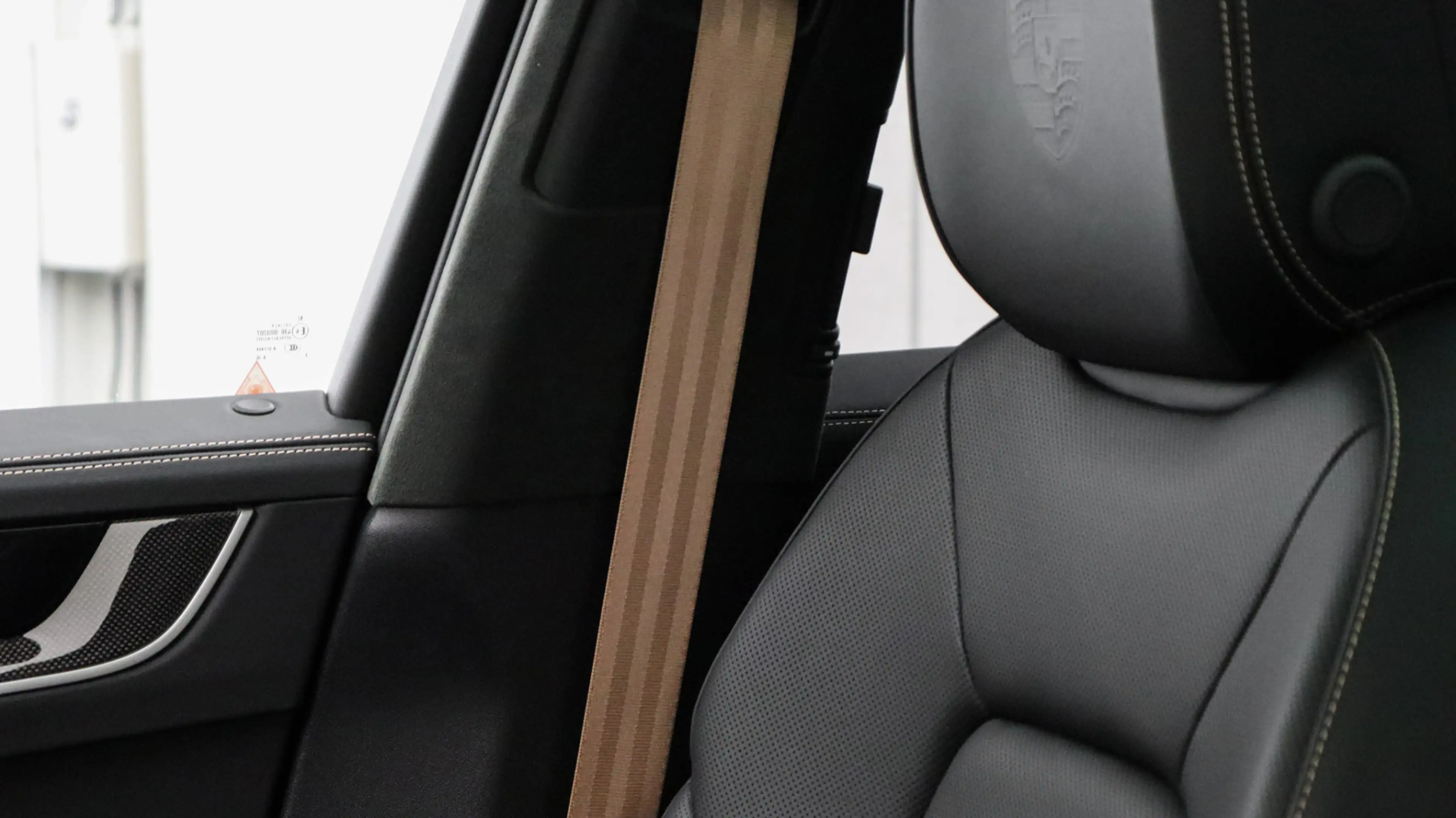 Porsche Cayenne 4.0 Turbo E-Hybrid | Burmester 3D | PCCB | Stoelve — photo 14