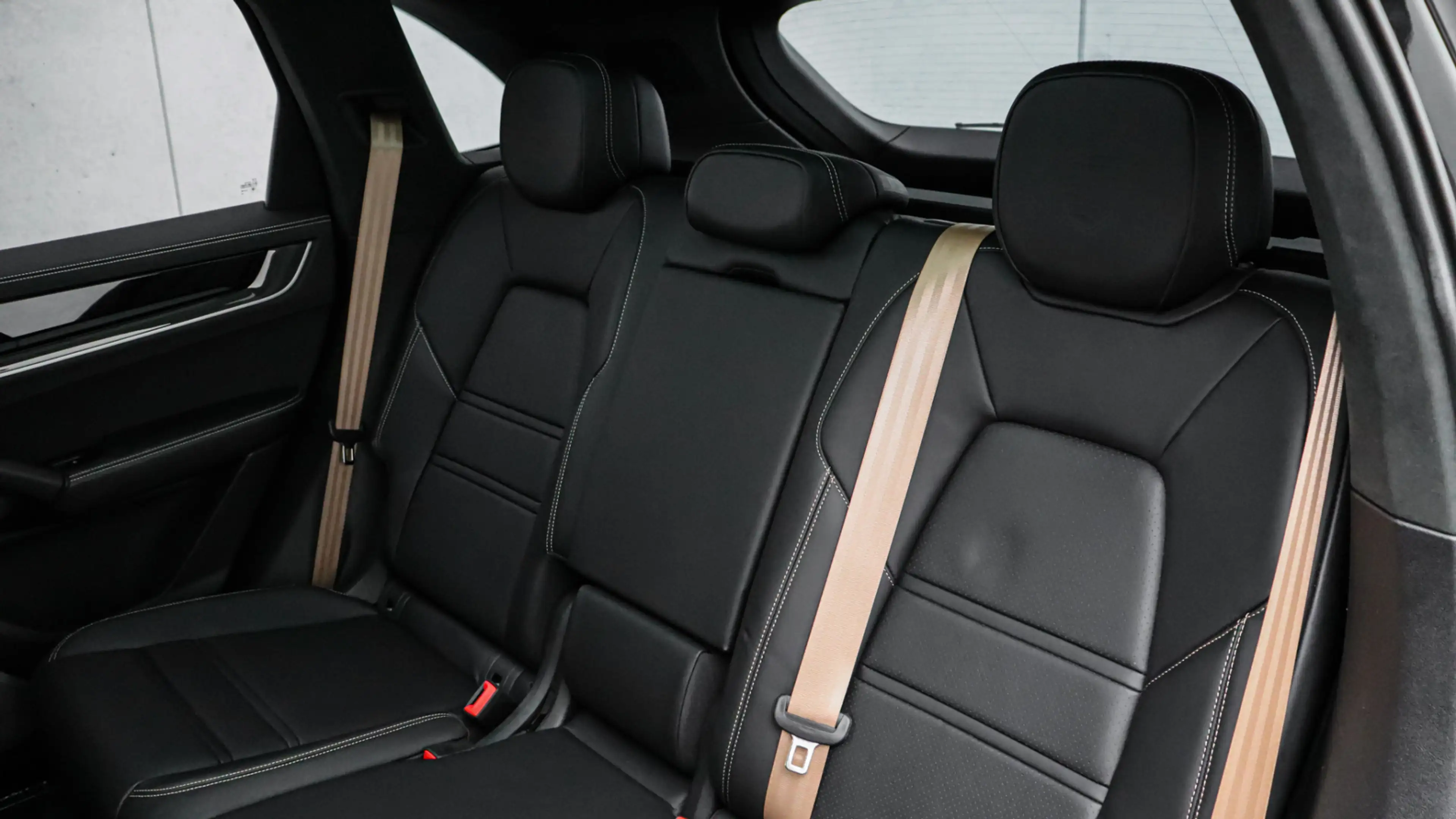 Porsche Cayenne 4.0 Turbo E-Hybrid | Burmester 3D | PCCB | Stoelve — photo 41