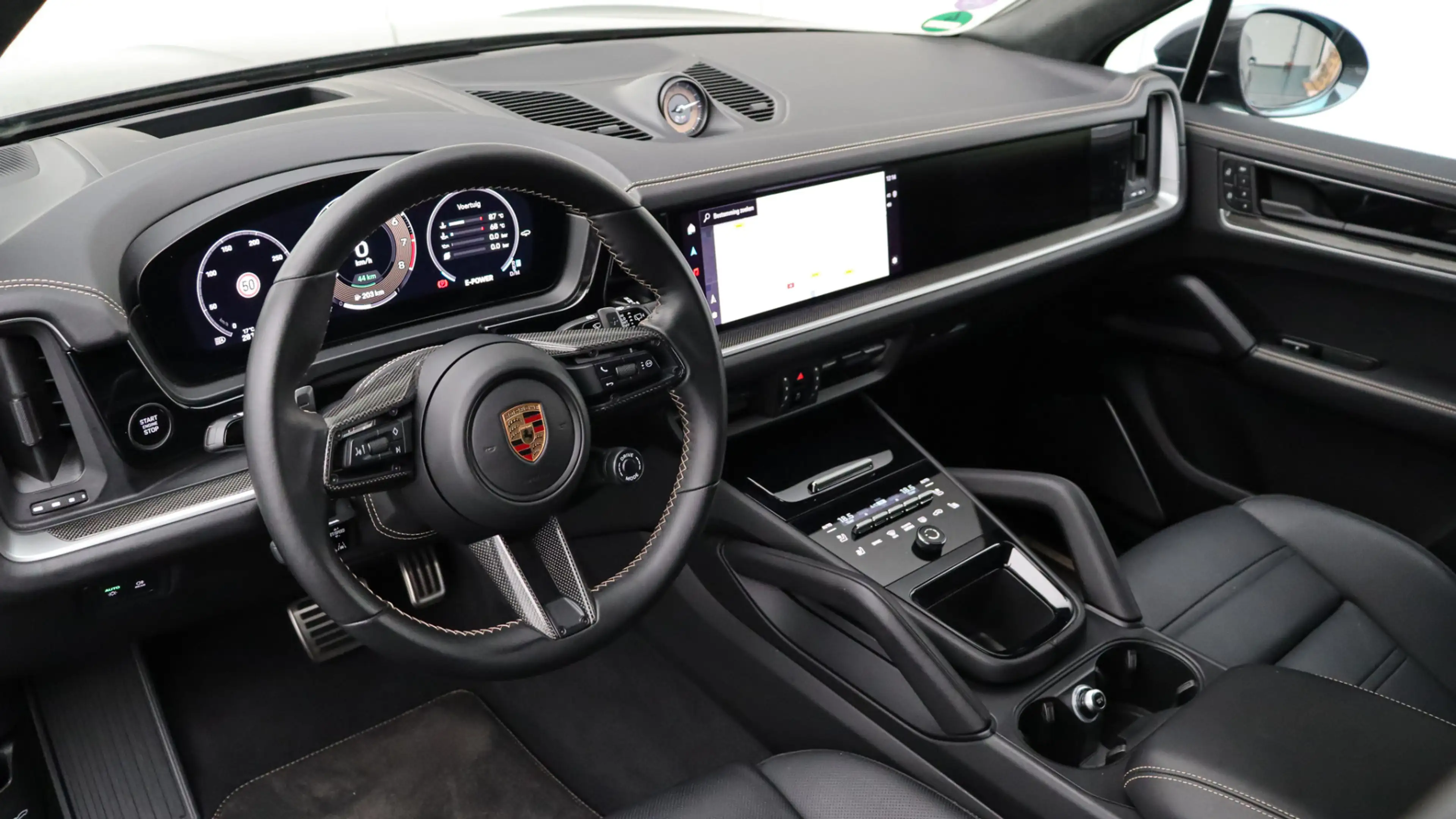 Porsche Cayenne 4.0 Turbo E-Hybrid | Burmester 3D | PCCB | Stoelve — photo 9