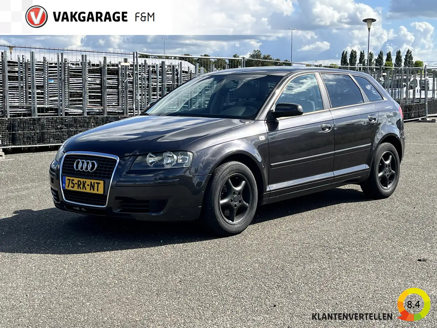 Audi A3 Sportback 2.0 FSI Ambiente Grijs - 1