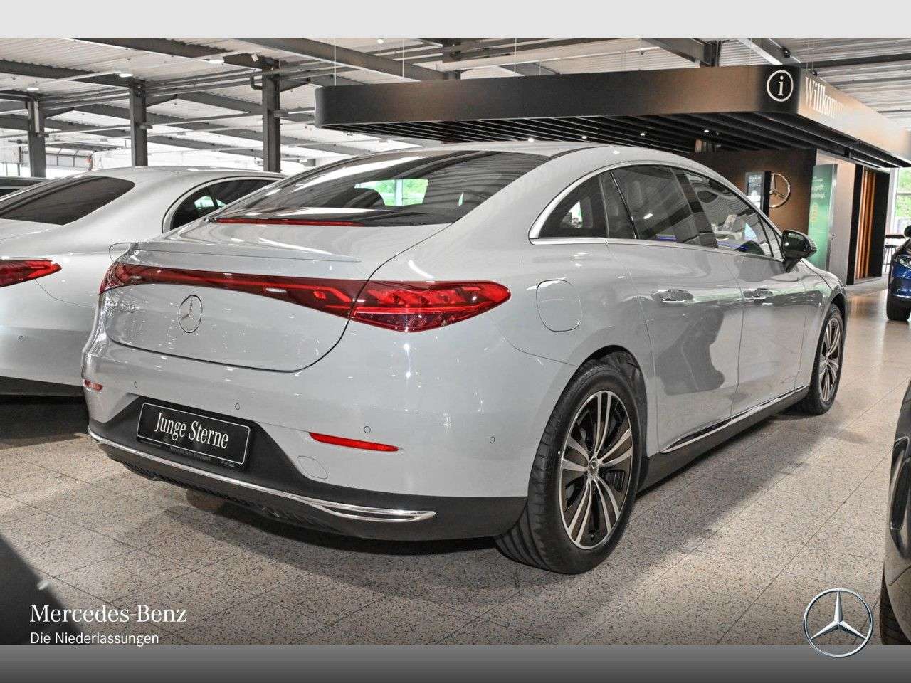 Mercedes-Benz EQE