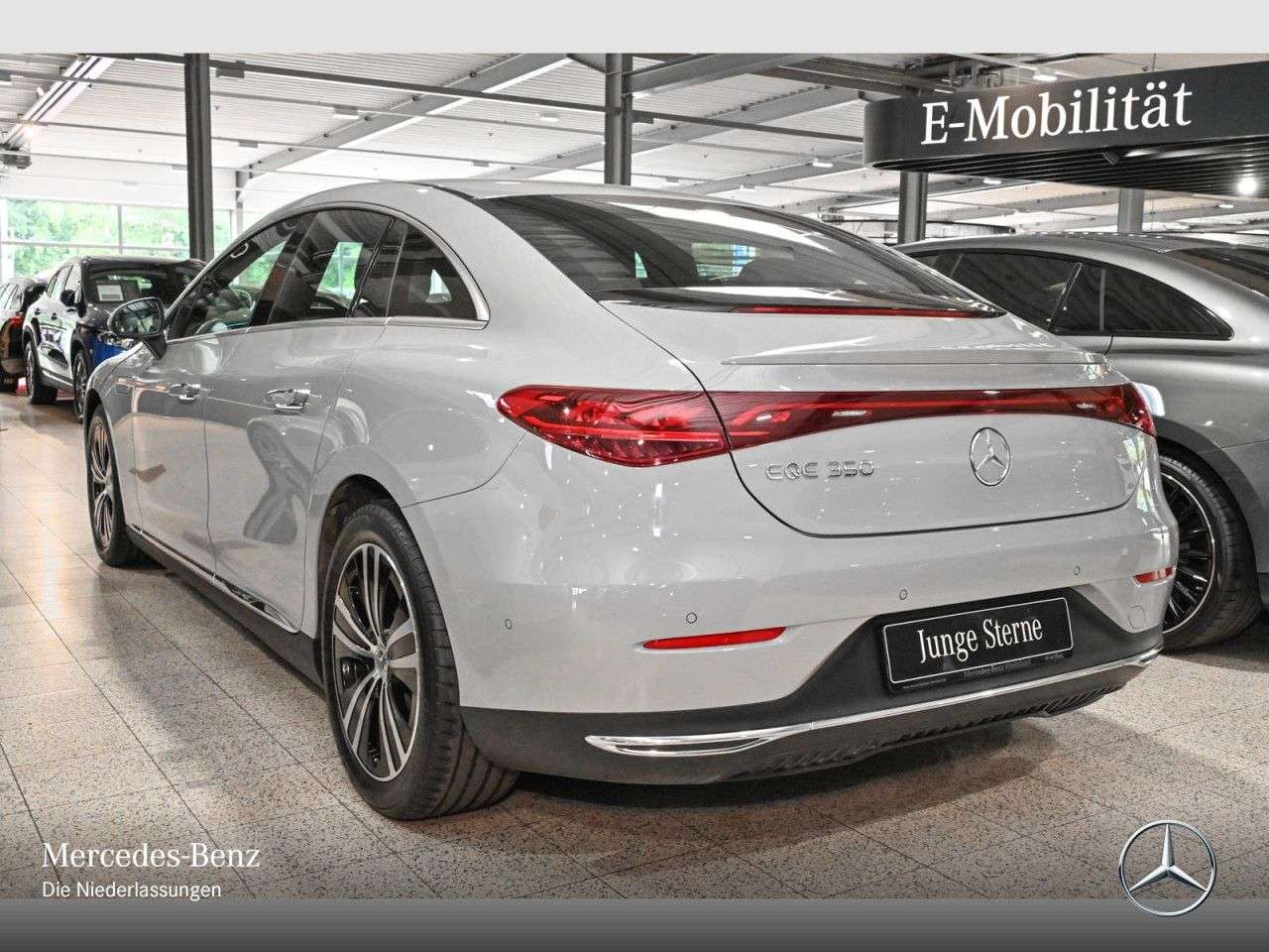 Mercedes-Benz EQE