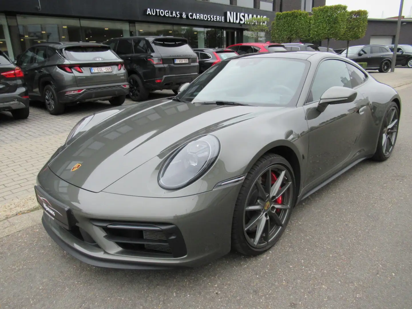 Porsche 992 911 Carrera 4 GTS PDK-LIFT-BURMESTER-MATRIX-LEDER Grün - 1