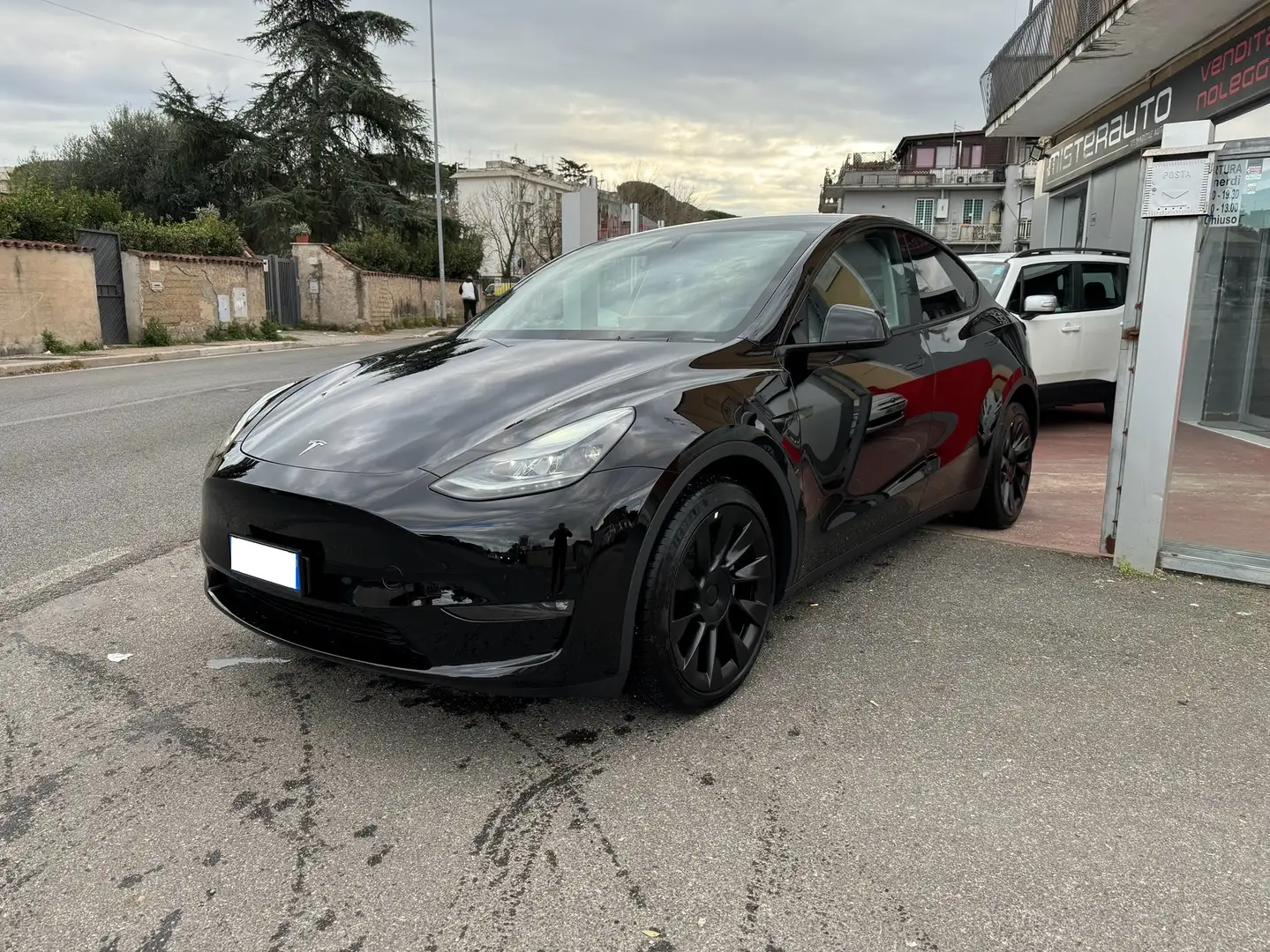 Tesla Model Y Model Y Long Range Dual Motor awd Nero - 1