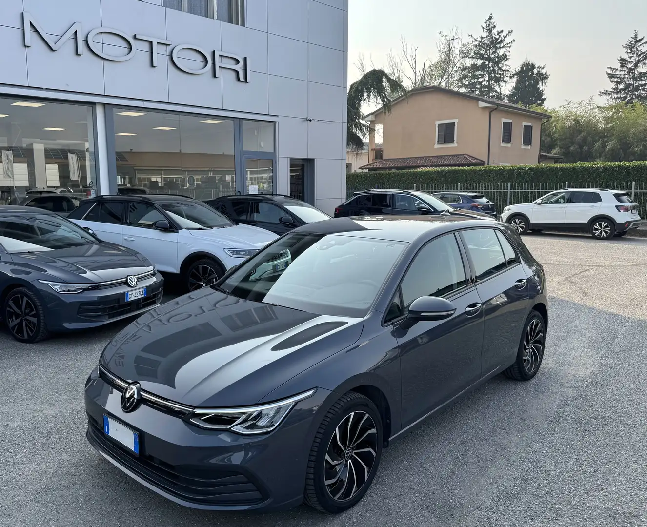 Volkswagen Golf 1.0 etsi evo Life 110cv dsg / NO VINCOLI Grigio - 1