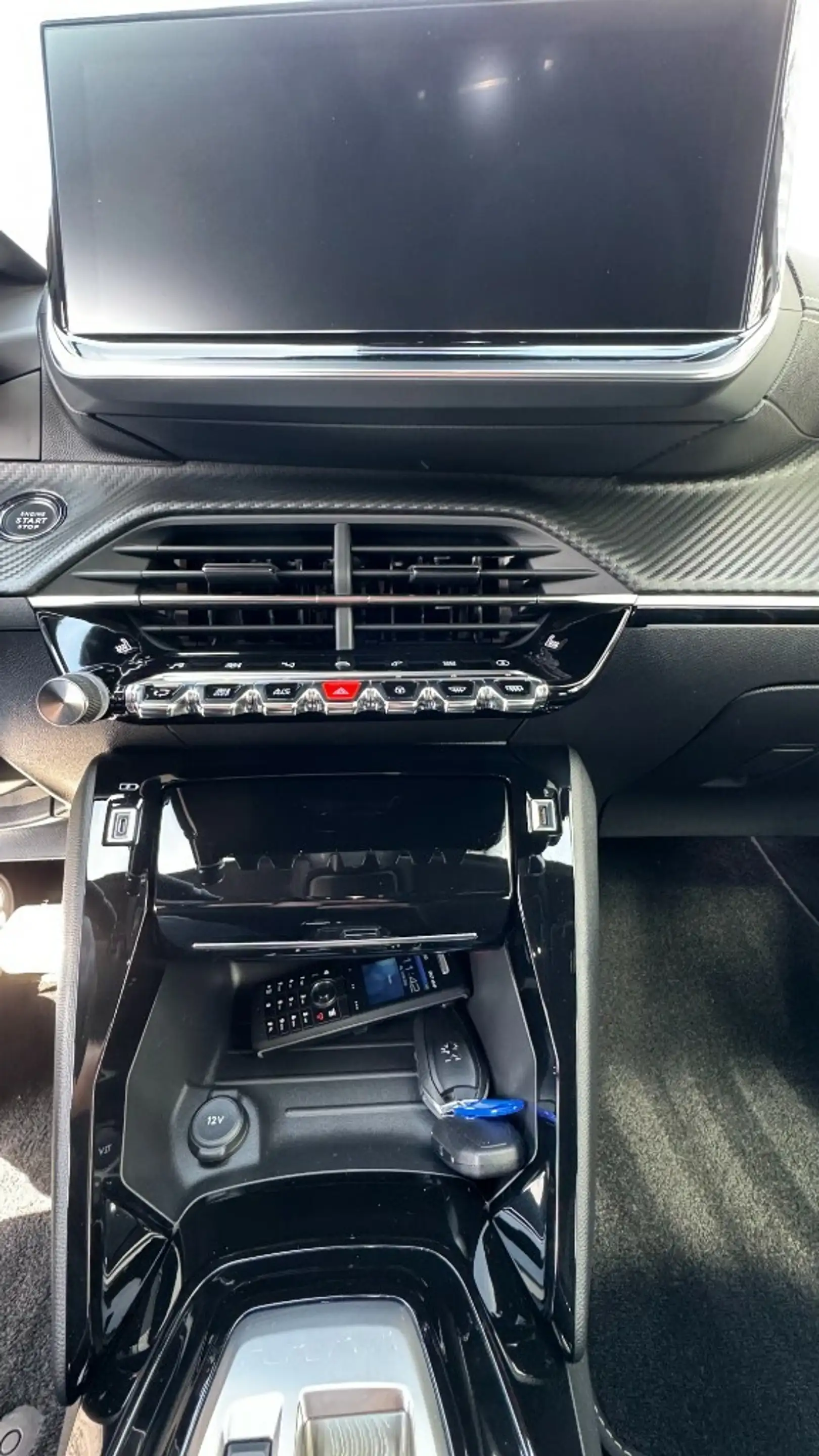 Peugeot e-208 ELEKTRO GT Pack — photo 12