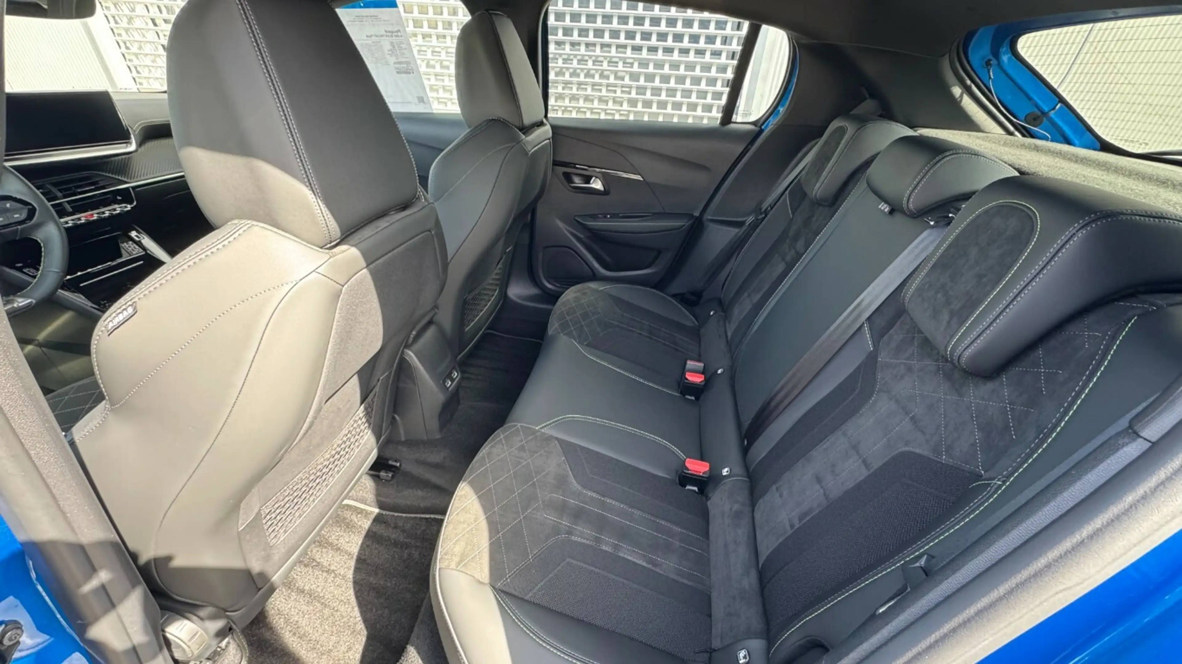 Peugeot e-208 ELEKTRO GT Pack — photo 9