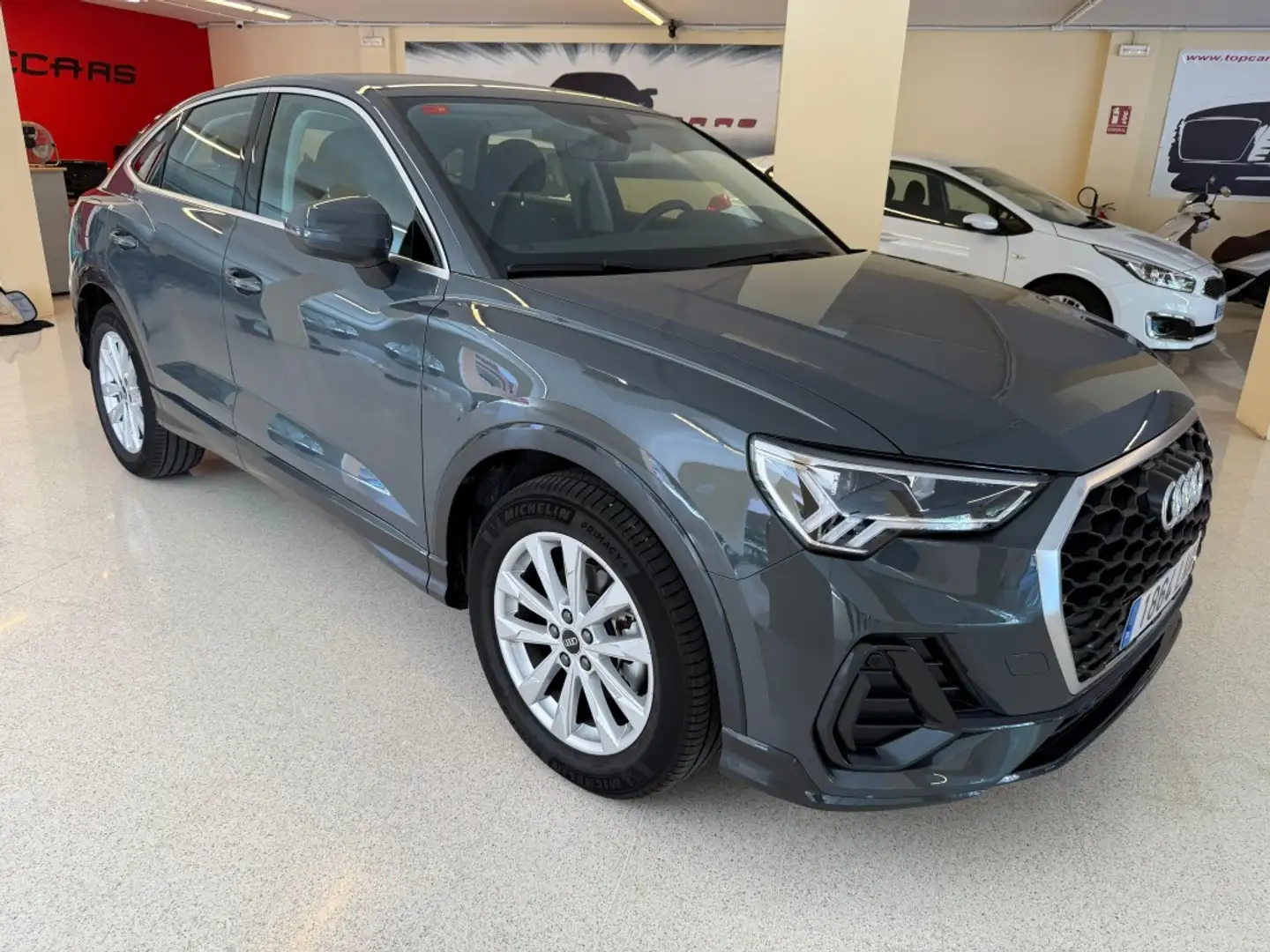 Audi Q3 Sportback 35 TFSI Advanced S tronic Plateado - 1