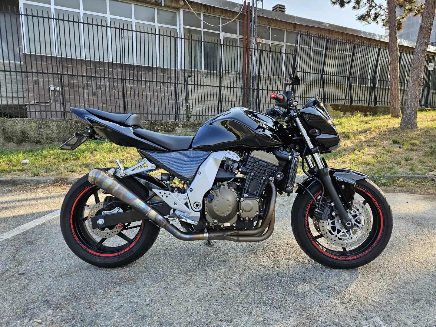 Kawasaki Z 750 Noir - 2