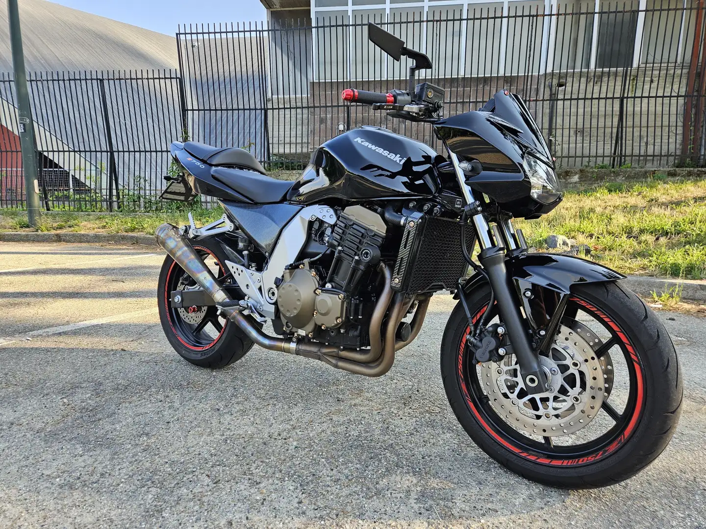 Kawasaki Z 750 Noir - 1