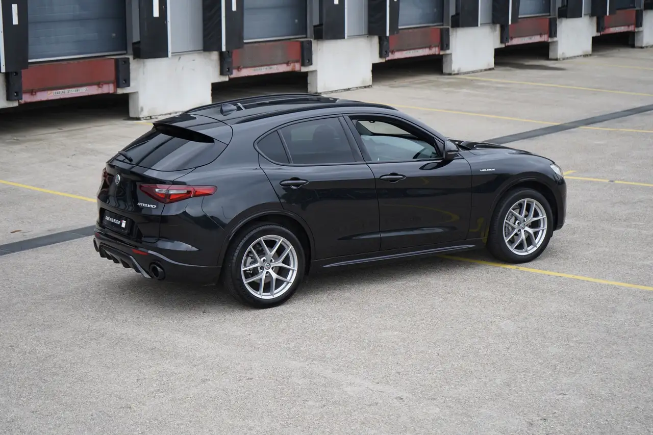 Alfa Romeo Stelvio 2022 — фото 6