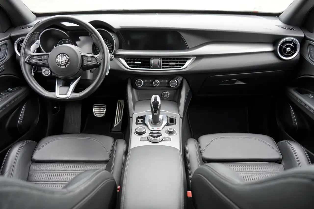 Alfa Romeo Stelvio 2022 — фото 7
