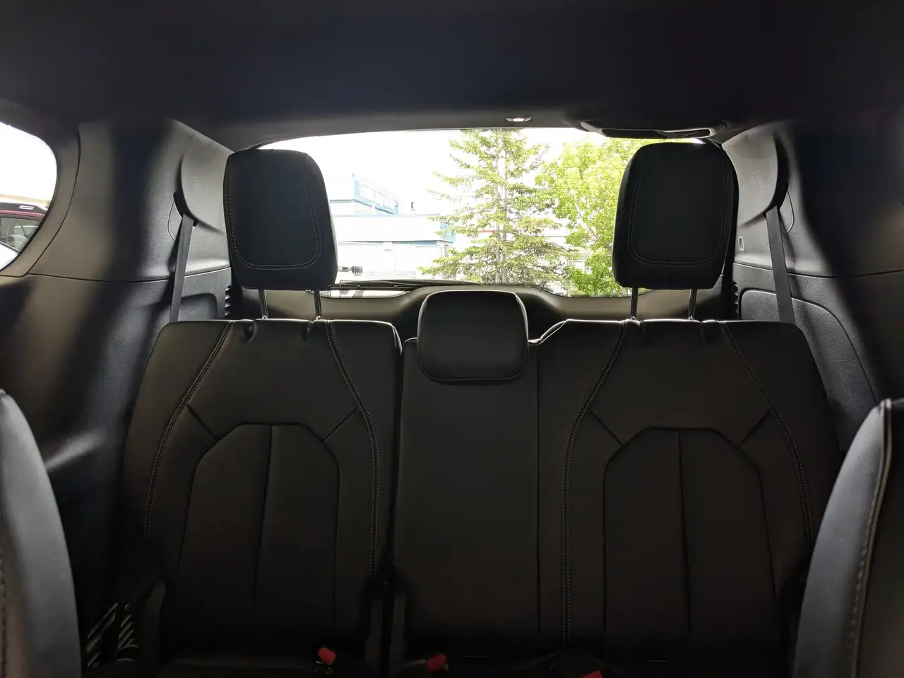 Chrysler Grand Caravan photo Chrysler Grand Caravan