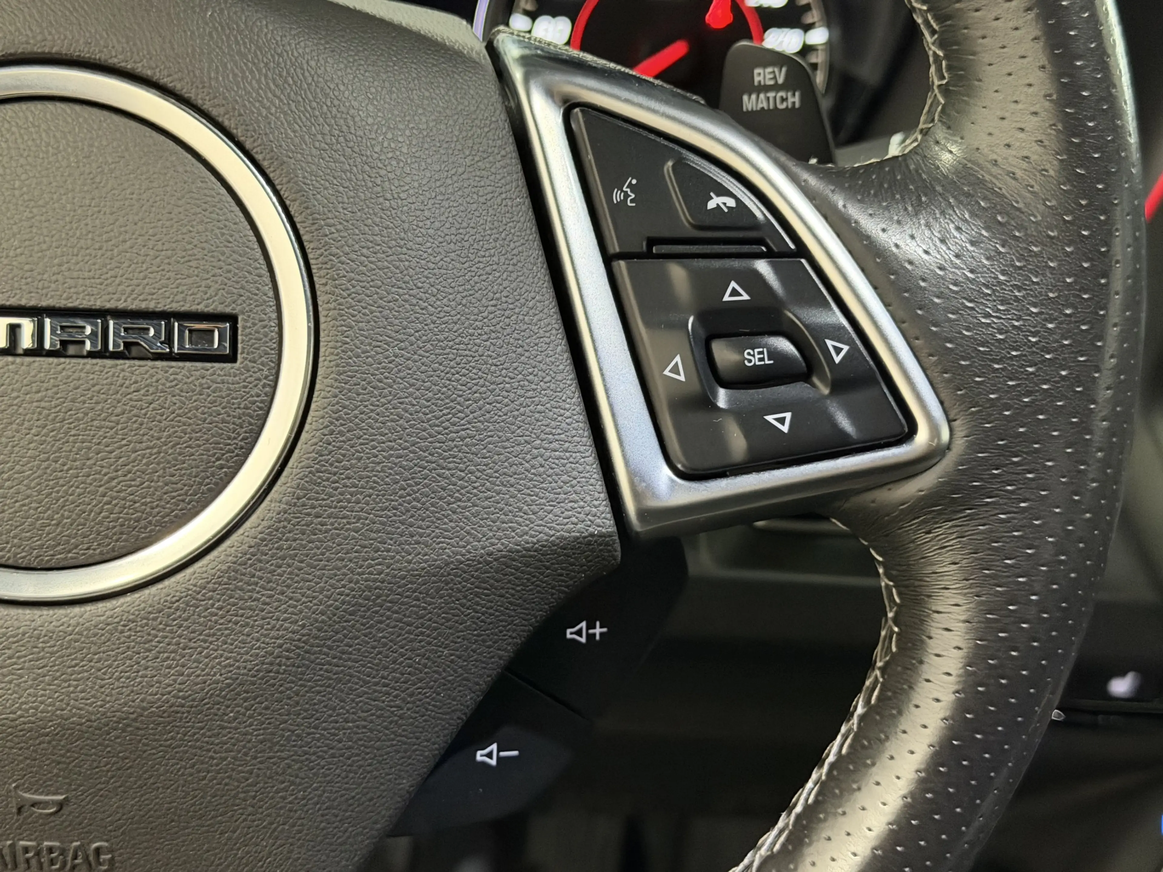 Chevrolet Camaro SS 6.2 V8 | Schalter | Kamera| BREMBO — photo 11