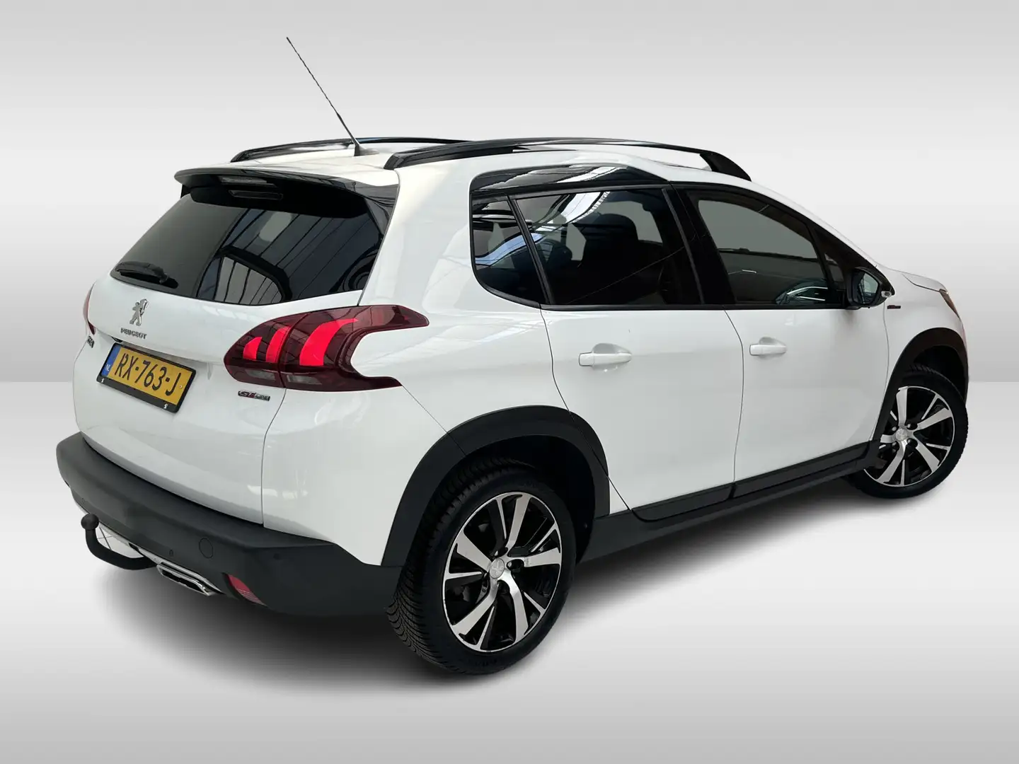 Peugeot 2008 PureTech 110 GT-line | Trekhaak | Carplay/Android Blanc - 2