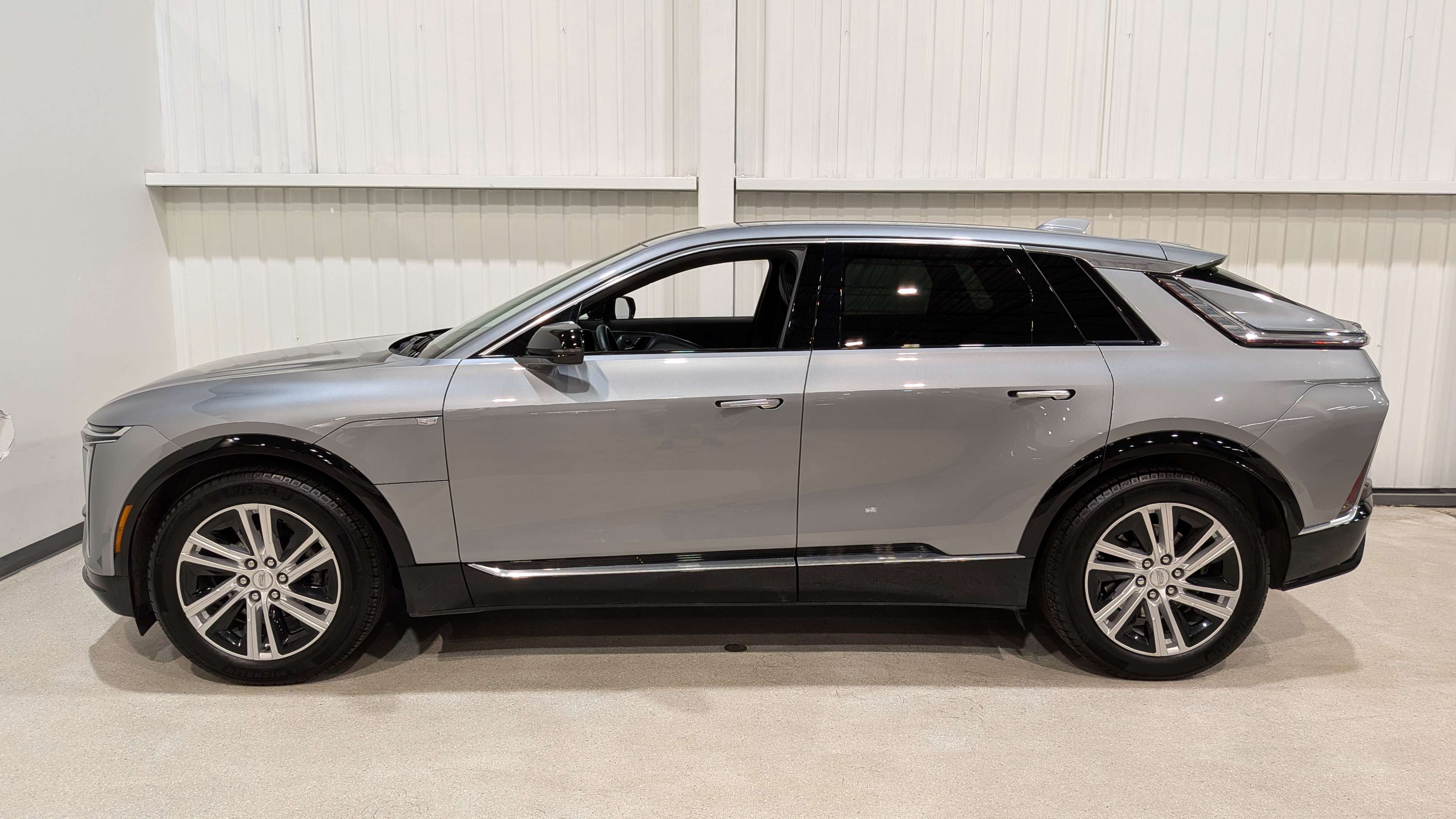 Cadillac LYRIQ 2024