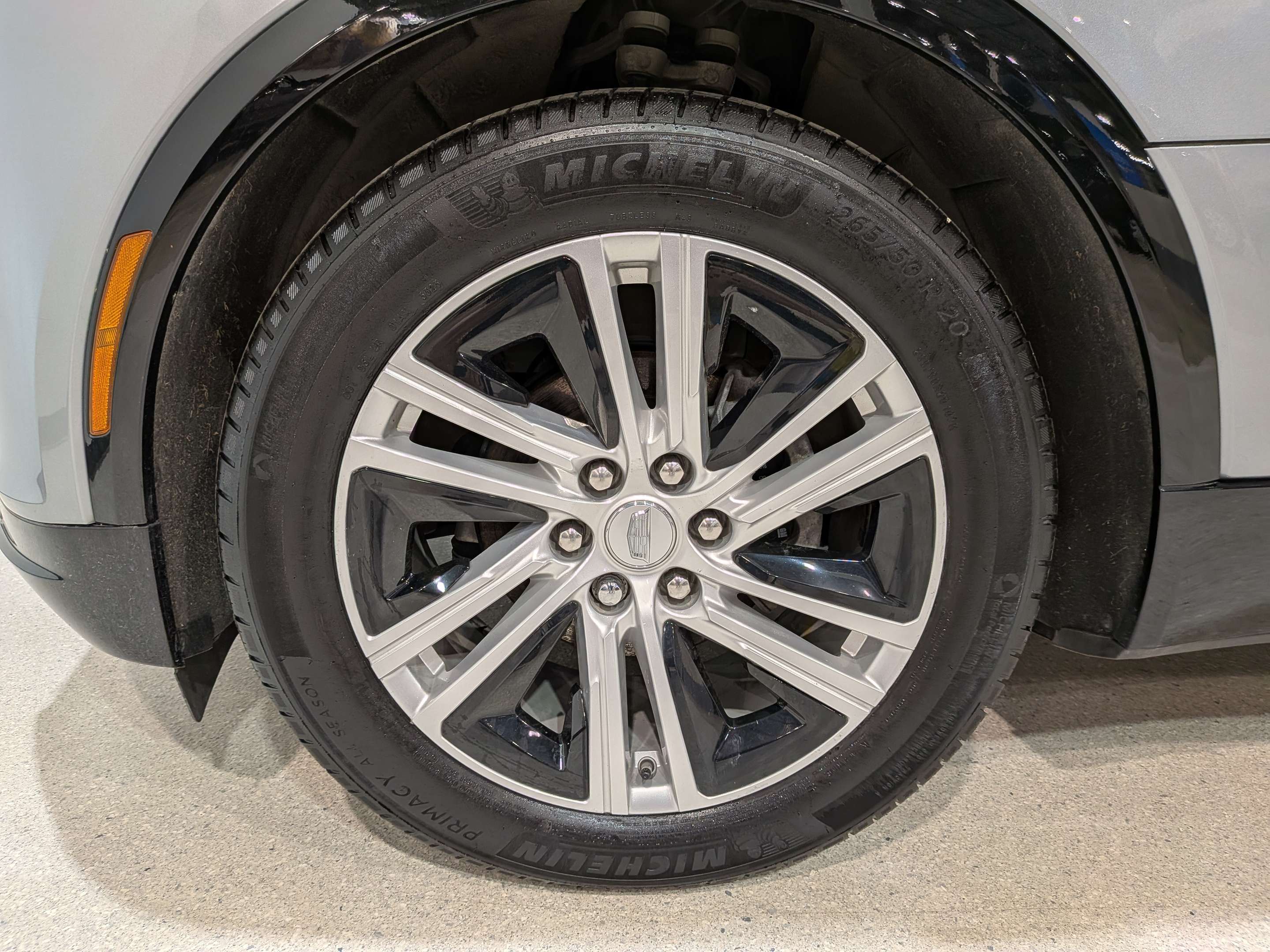 Cadillac LYRIQ 2024