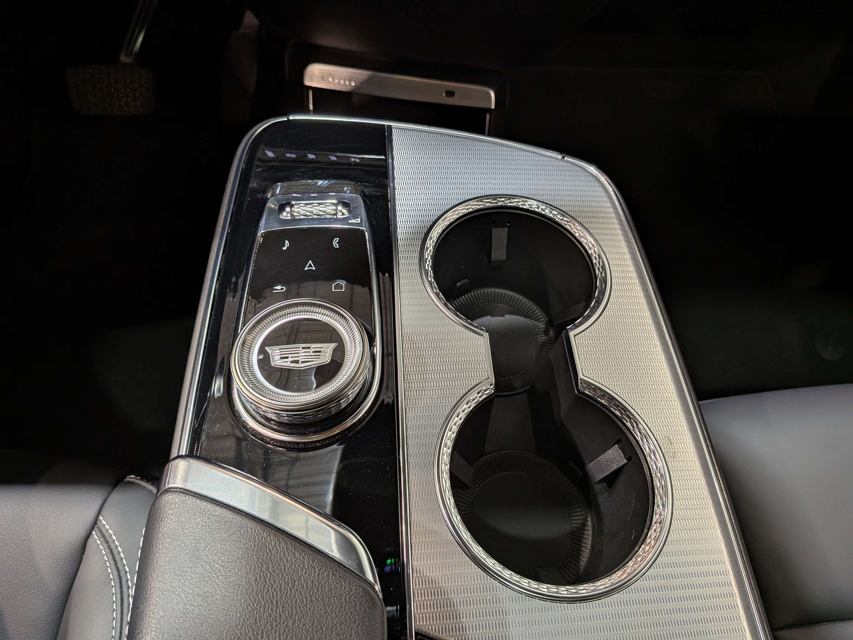 Cadillac LYRIQ 2024