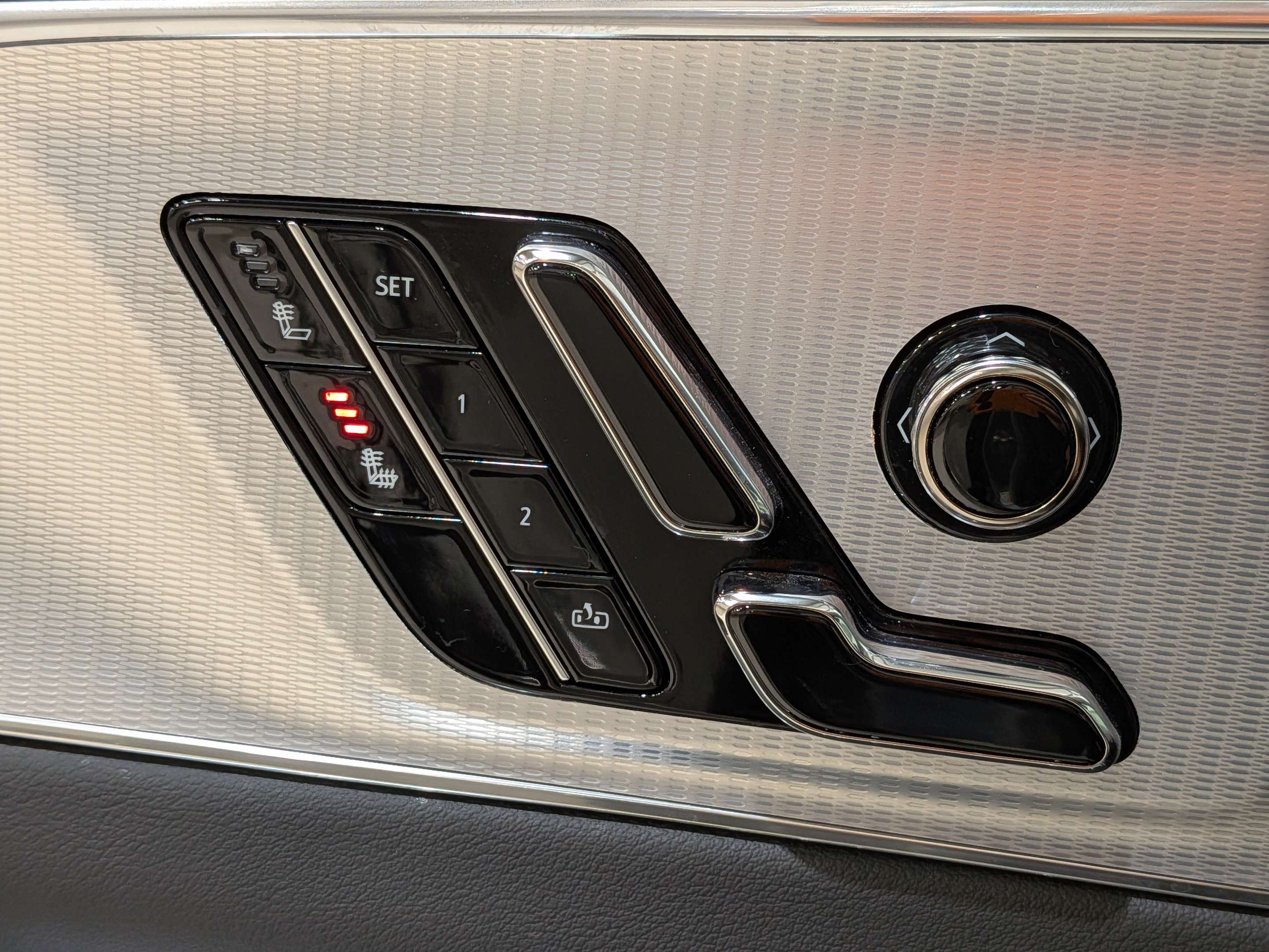 Cadillac LYRIQ 2024