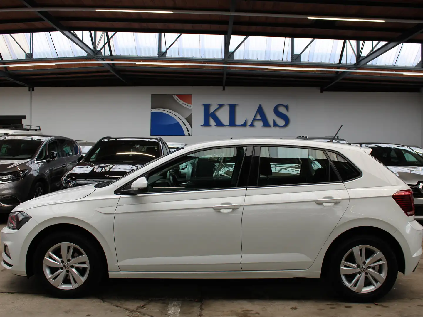 Volkswagen Polo 1.0i + CLIM + GPS + JANTES ALLIAGES +++ Blanc - 1