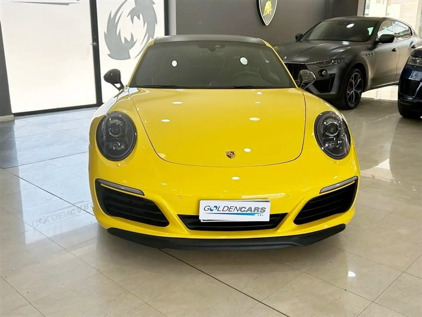 Porsche 911 911 Coupe 3.0 Carrera T auto Jaune - 2