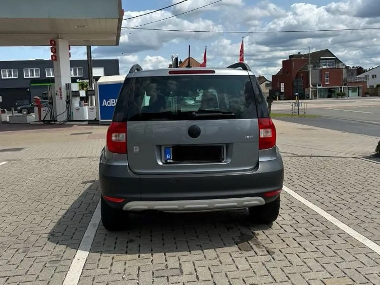 Skoda Yeti Yeti 1.2 TSI Easy Grau - 2