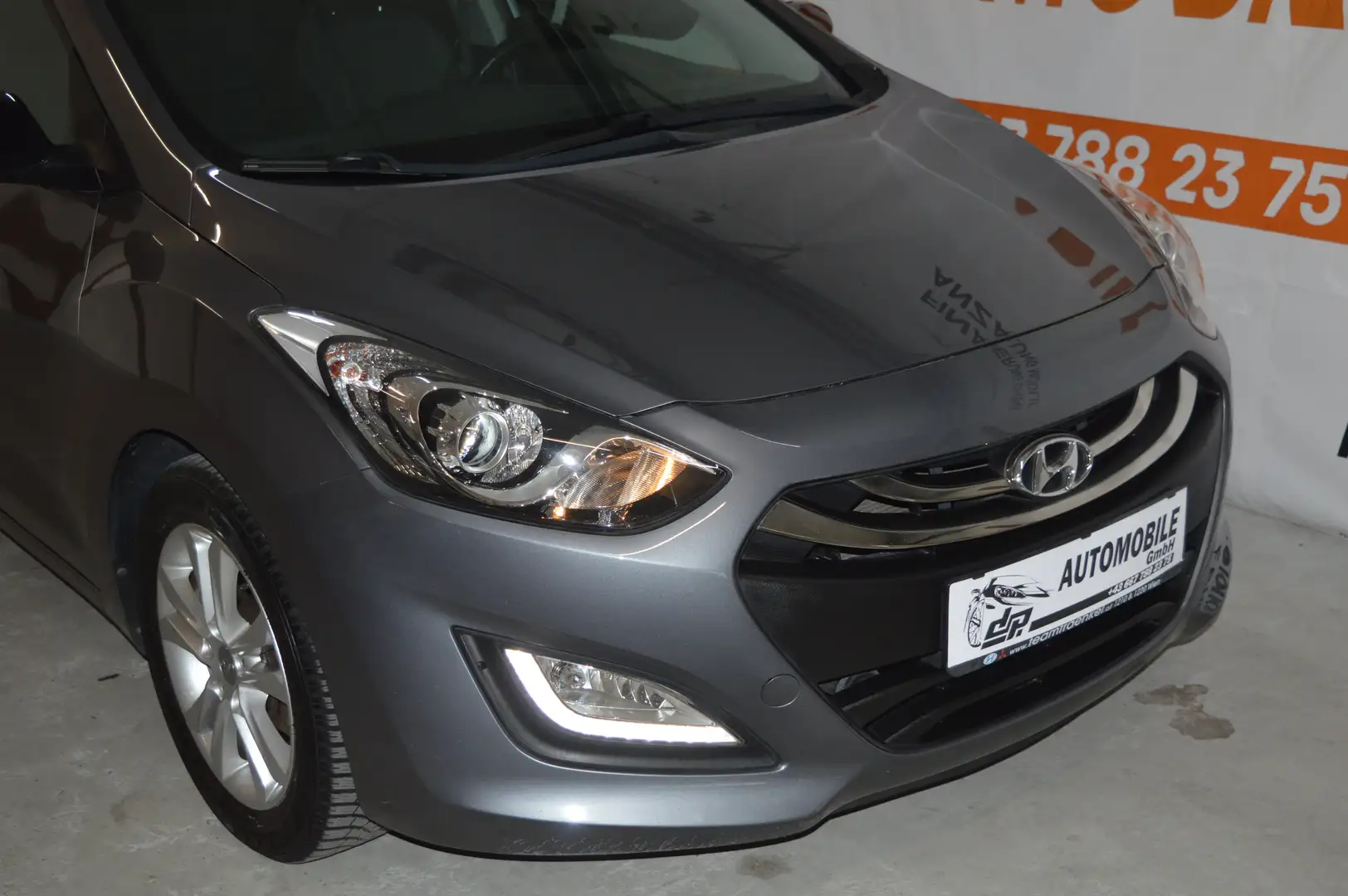 Hyundai i30 1,4 CVVT **1.Besitz**neues Pickerl**Tempomat** Grau - 2