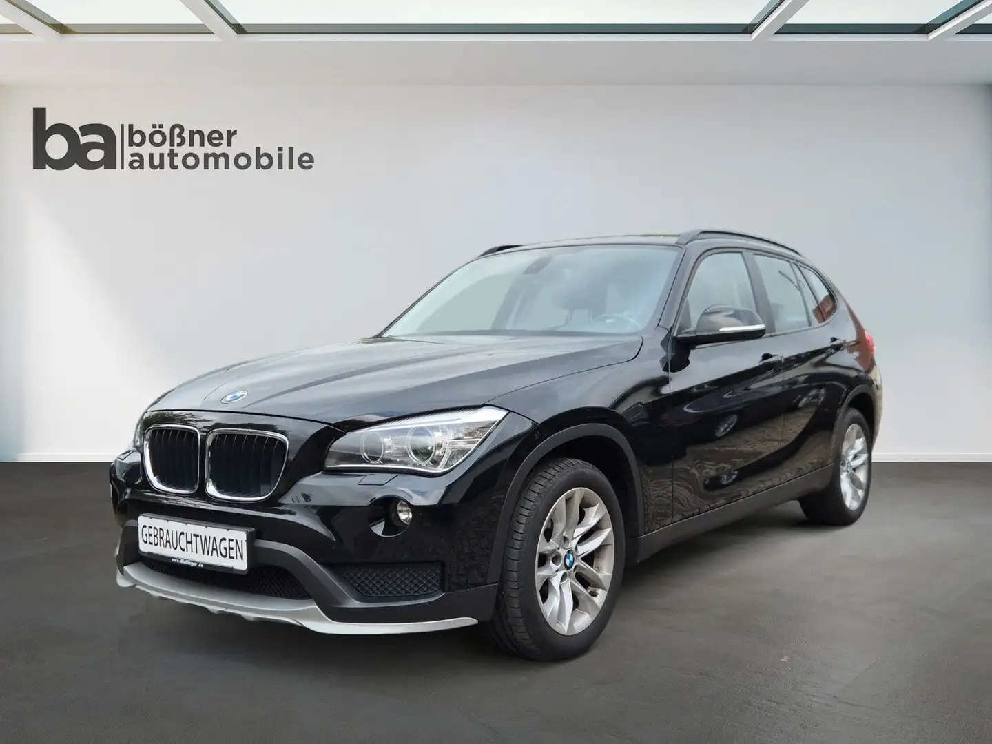 BMW X1 18d xDrive Bi-Xenon/PDC/Bluetooth/8-fach/SHZ Noir - 2