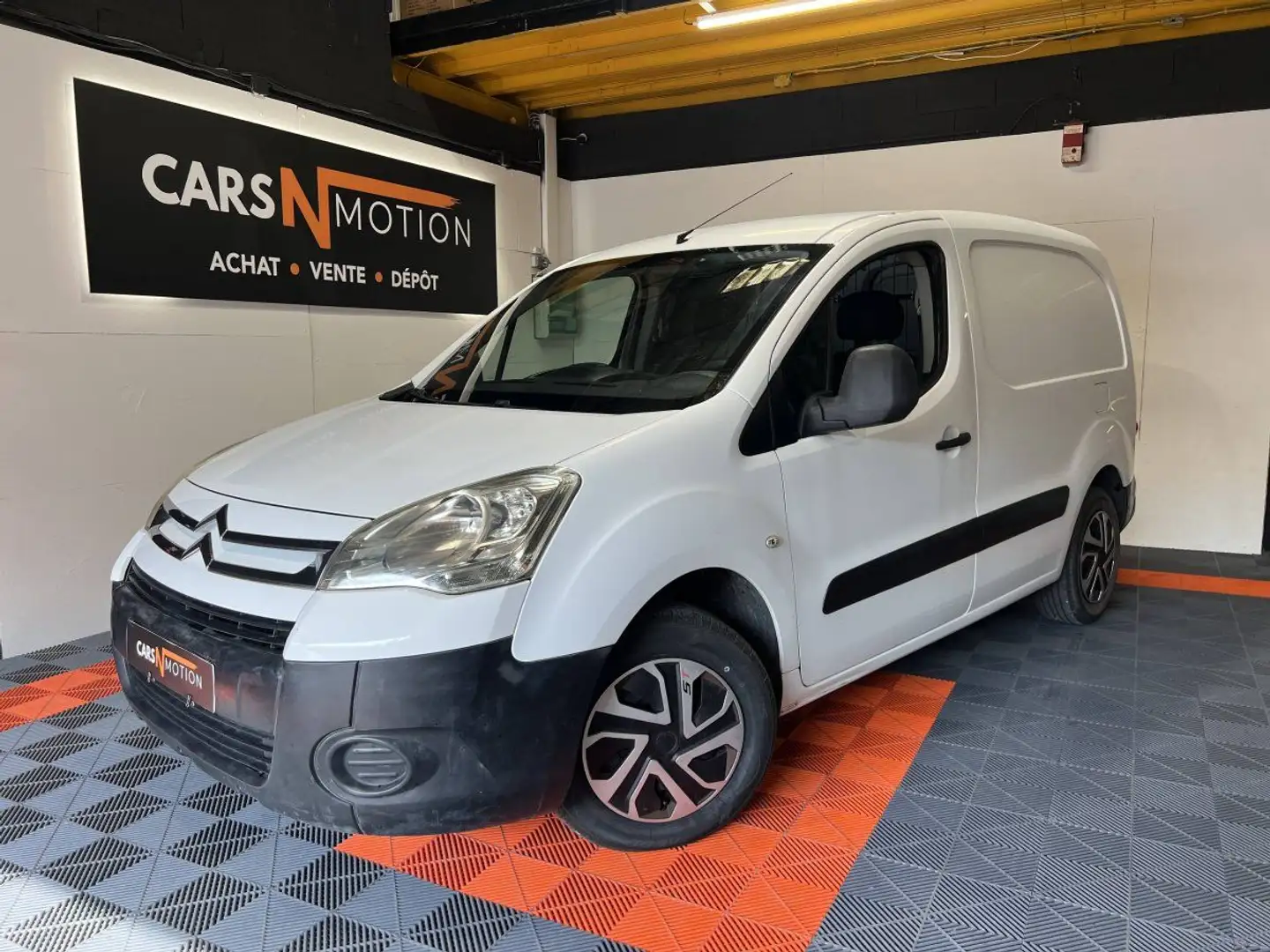 Citroen Berlingo Citroën 1.6L HDI 75ch - Entretien & distribution à Blanco - 1