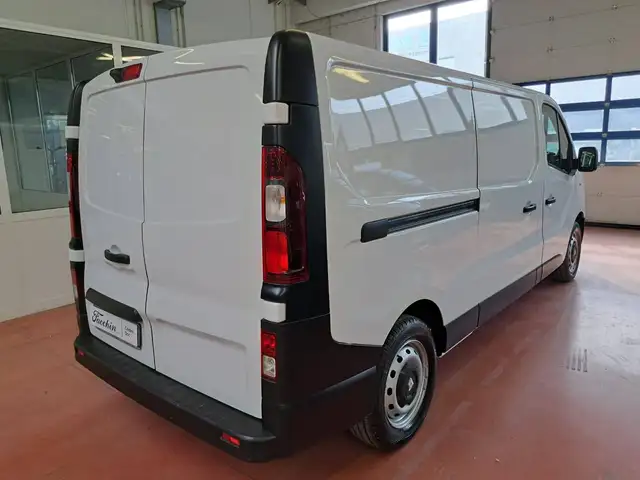Renault Trafic view 10