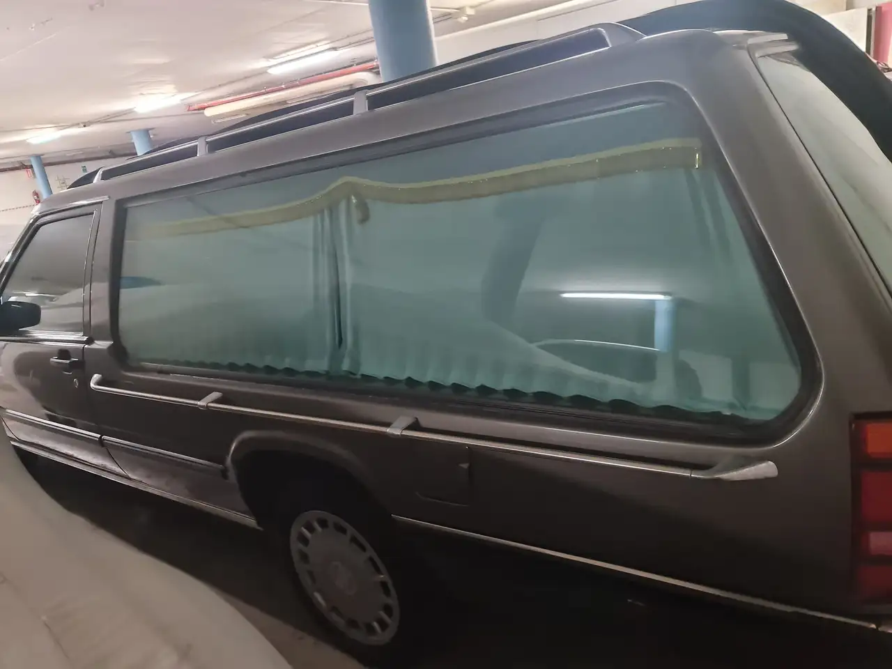 Volvo 945 Leichenwagen-Bestattungsfahrzeug, foto 4
