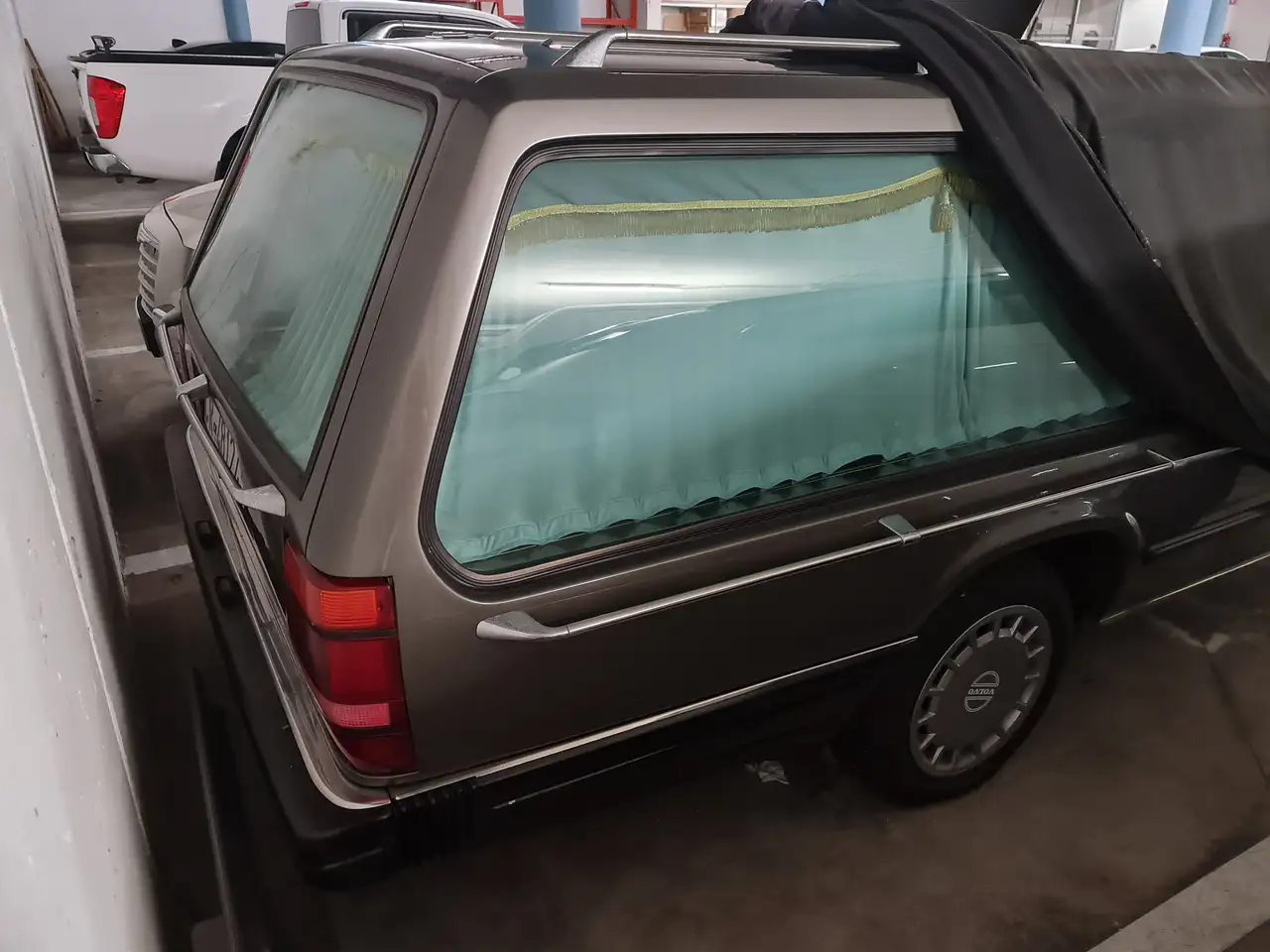 Volvo 945 Leichenwagen-Bestattungsfahrzeug, foto 5