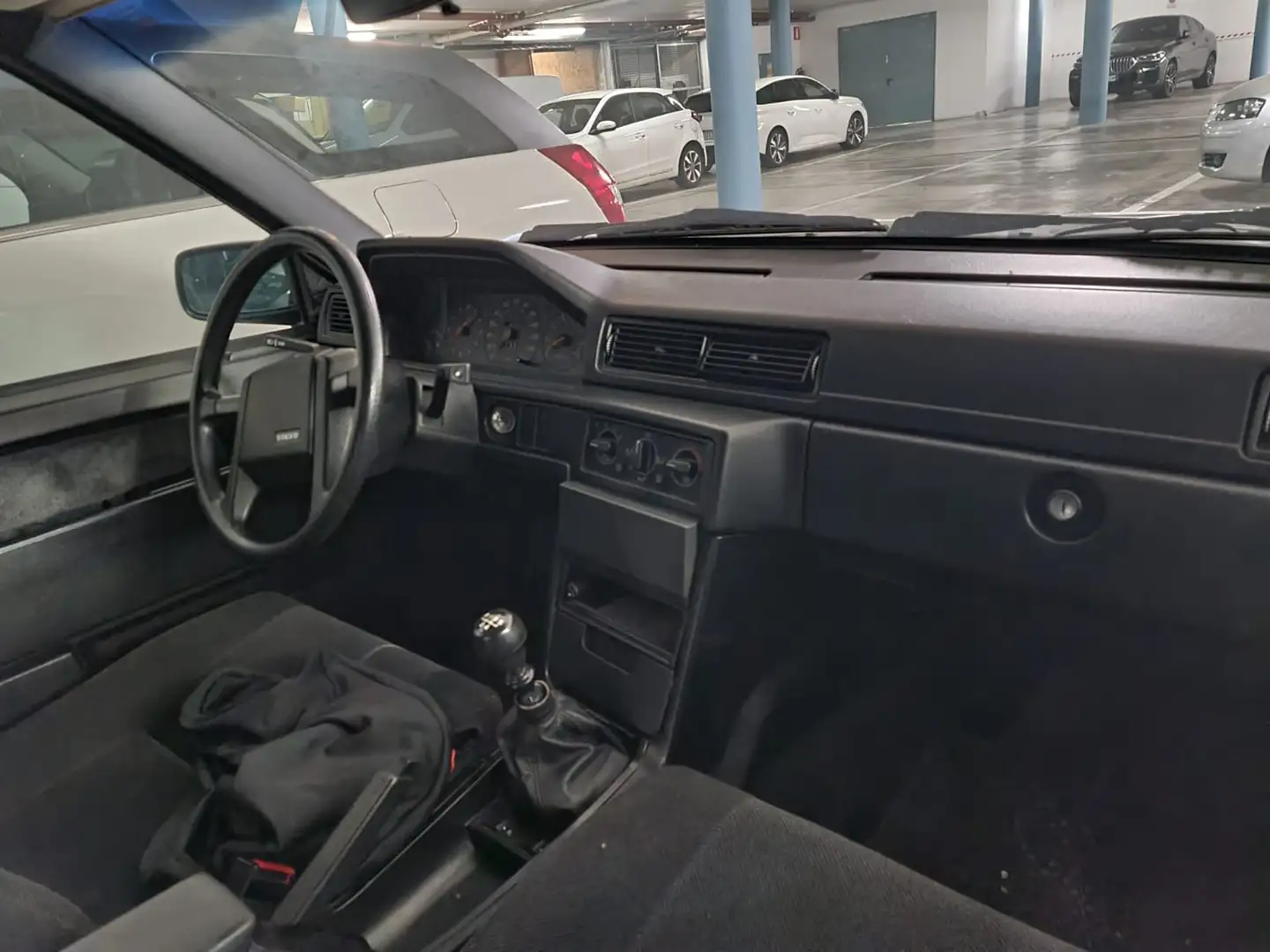 Volvo 945 Carro funebre Grigio - 2