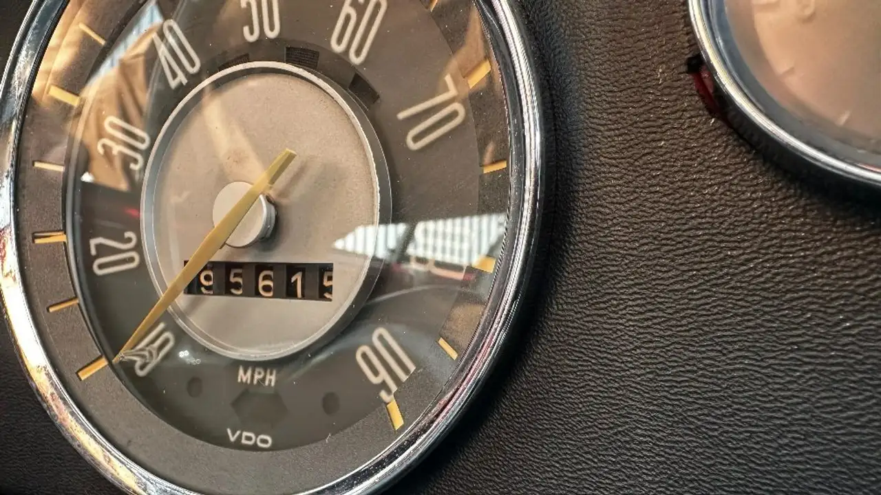 Volkswagen Karmann Ghia im Erstlack ungeschweißt (95 PS), foto 11