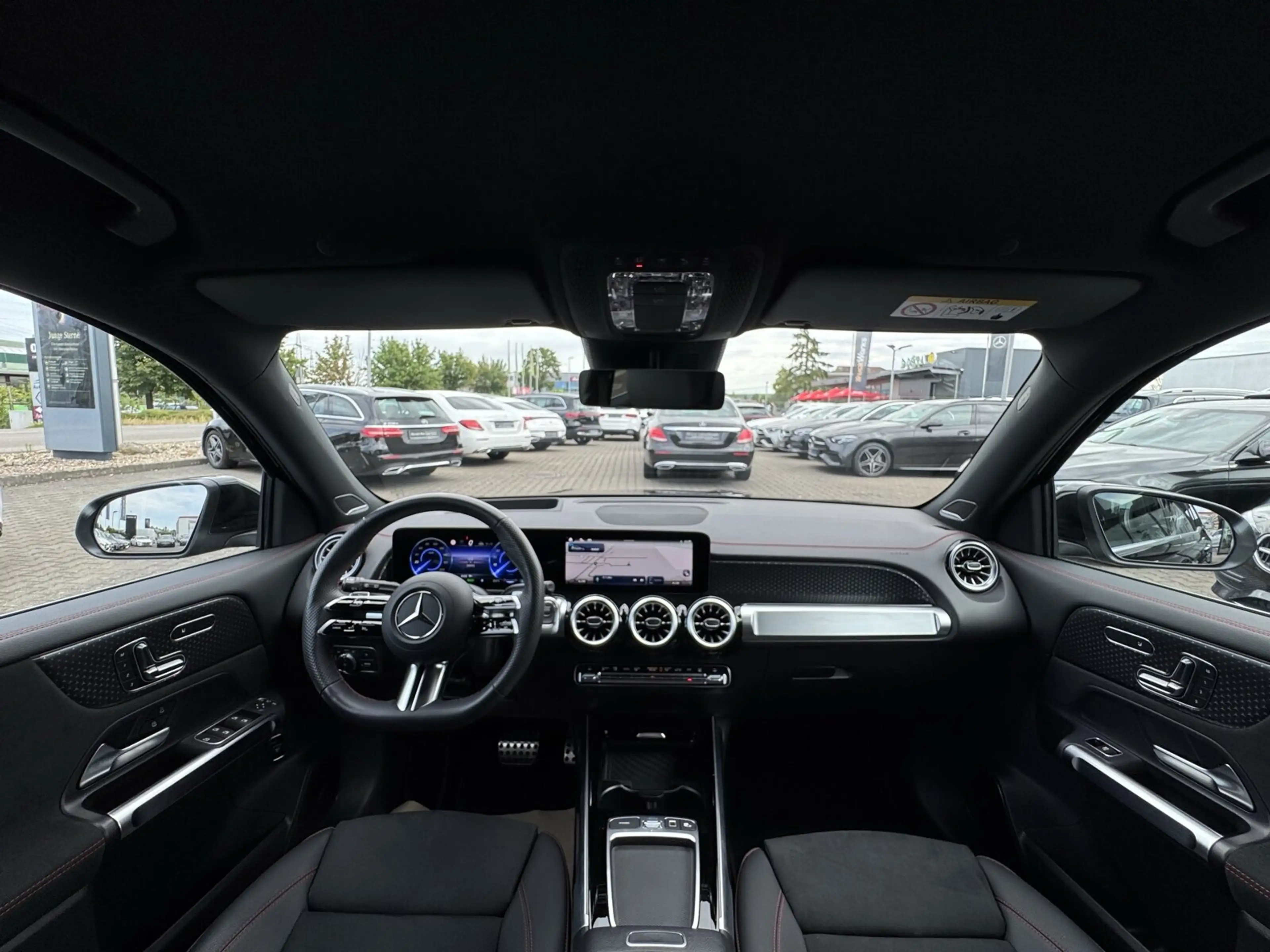 Mercedes-Benz EQB 350 EQB 350 4M AMG NAVI+AHK+DISTR+360°+HUD+LED+BURM+ — photo 12