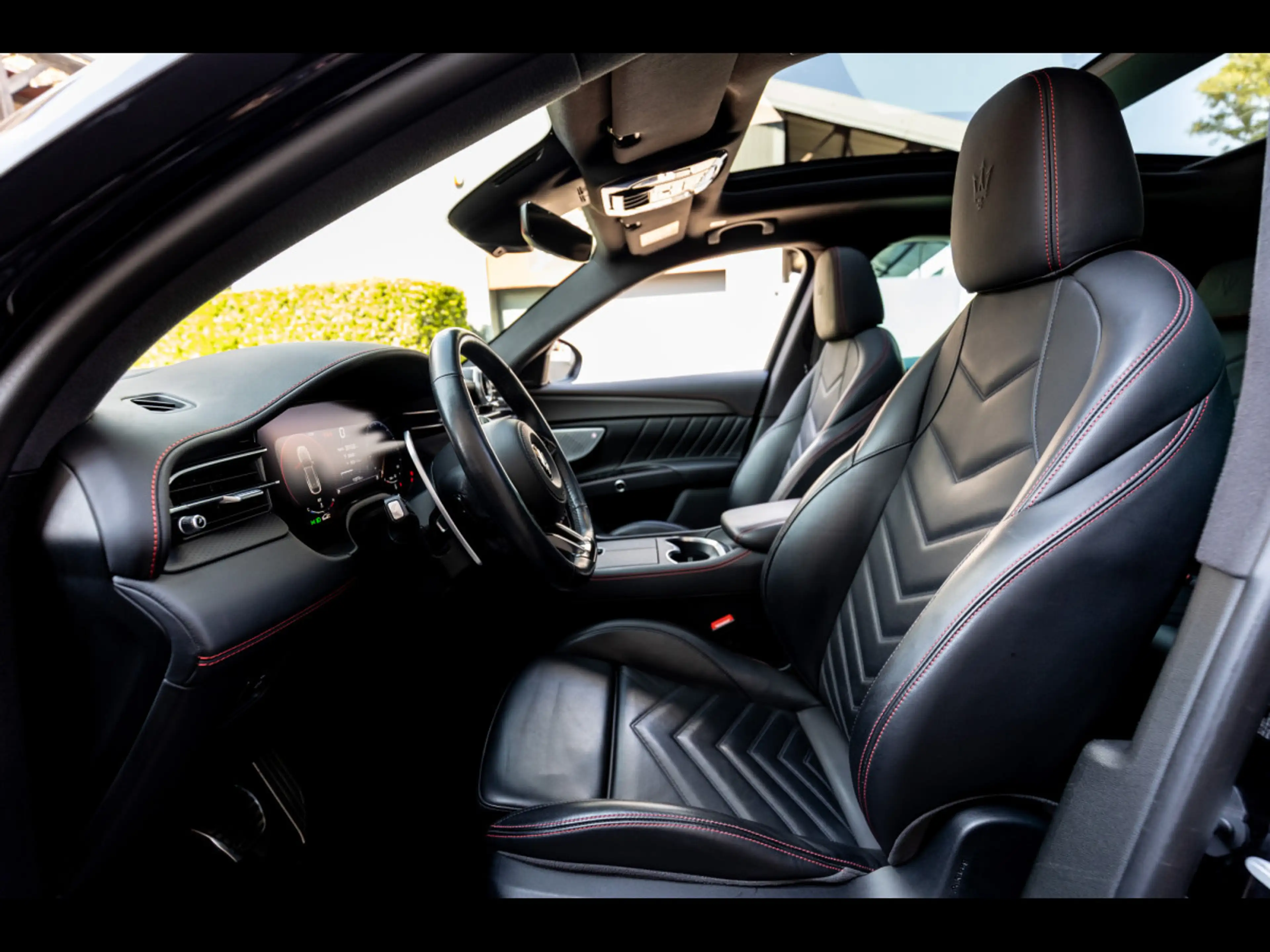 Maserati Grecale TROFEO V6 AWD°MASERATI WARRANTY 10/27°CARBON°360 — photo 9