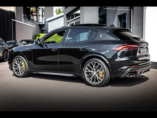 Maserati Grecale view 3