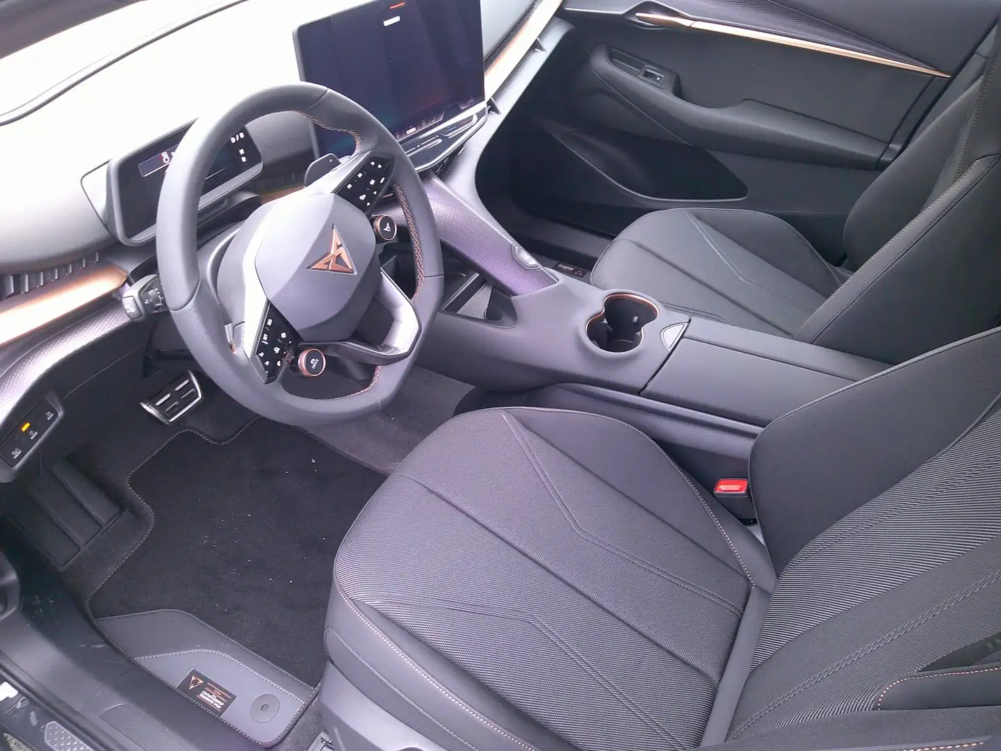 CUPRA Tavascan 210kW/286PS Grijs - 2