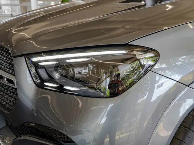 Mercedes-Benz Gle view 24
