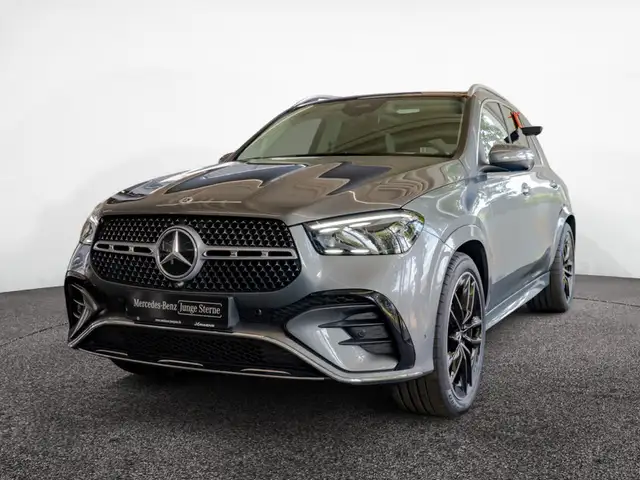 Mercedes-Benz Gle view 2