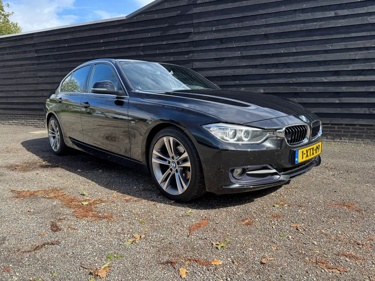 BMW 320 320 EDE Executive Zwart - 1