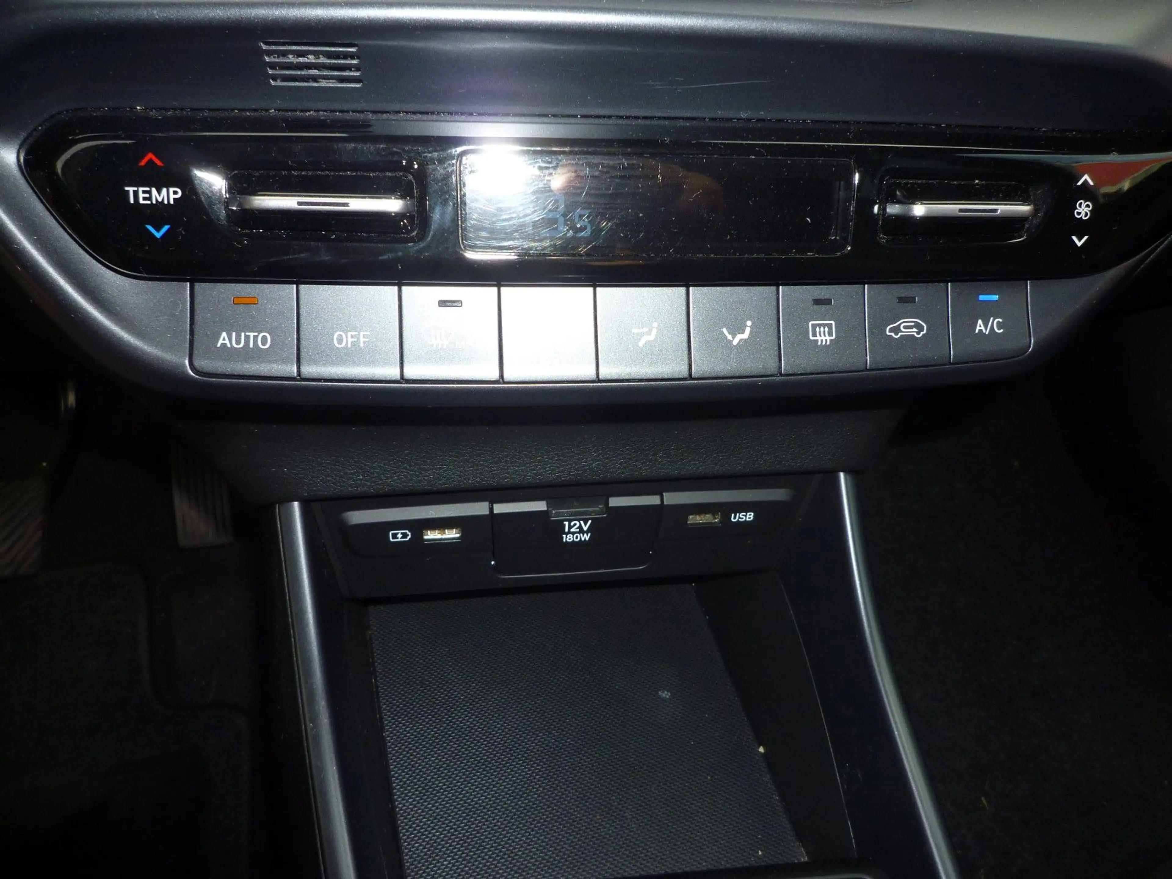 Hyundai i20 Connect & Go — photo 11