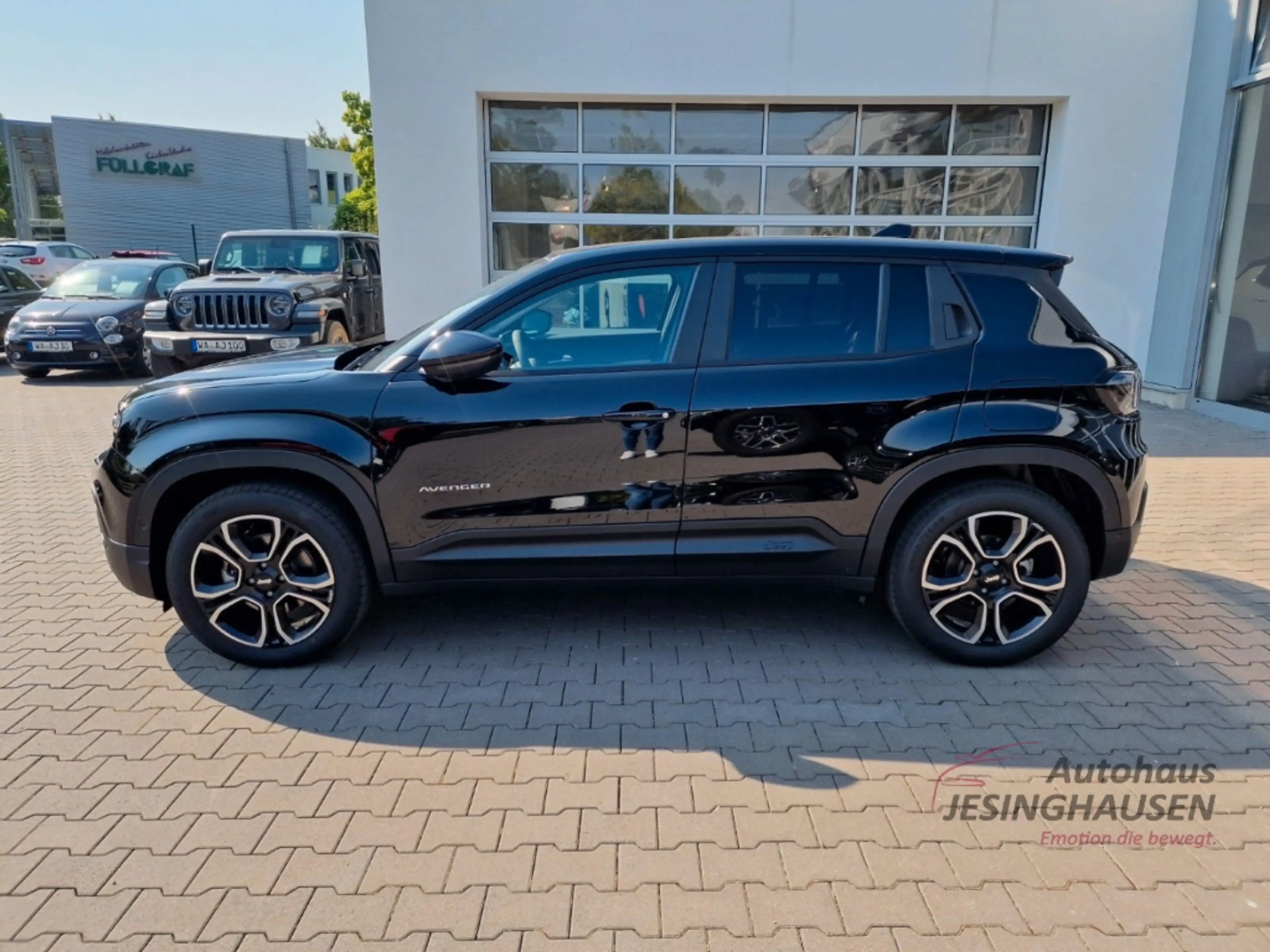 Jeep Avenger Summit+ Leder *GARANTIE BIS 08/28*LED Navi SHZ 360 — photo 2