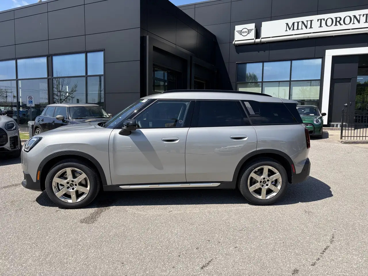 MINI Countryman снимка MINI Countryman