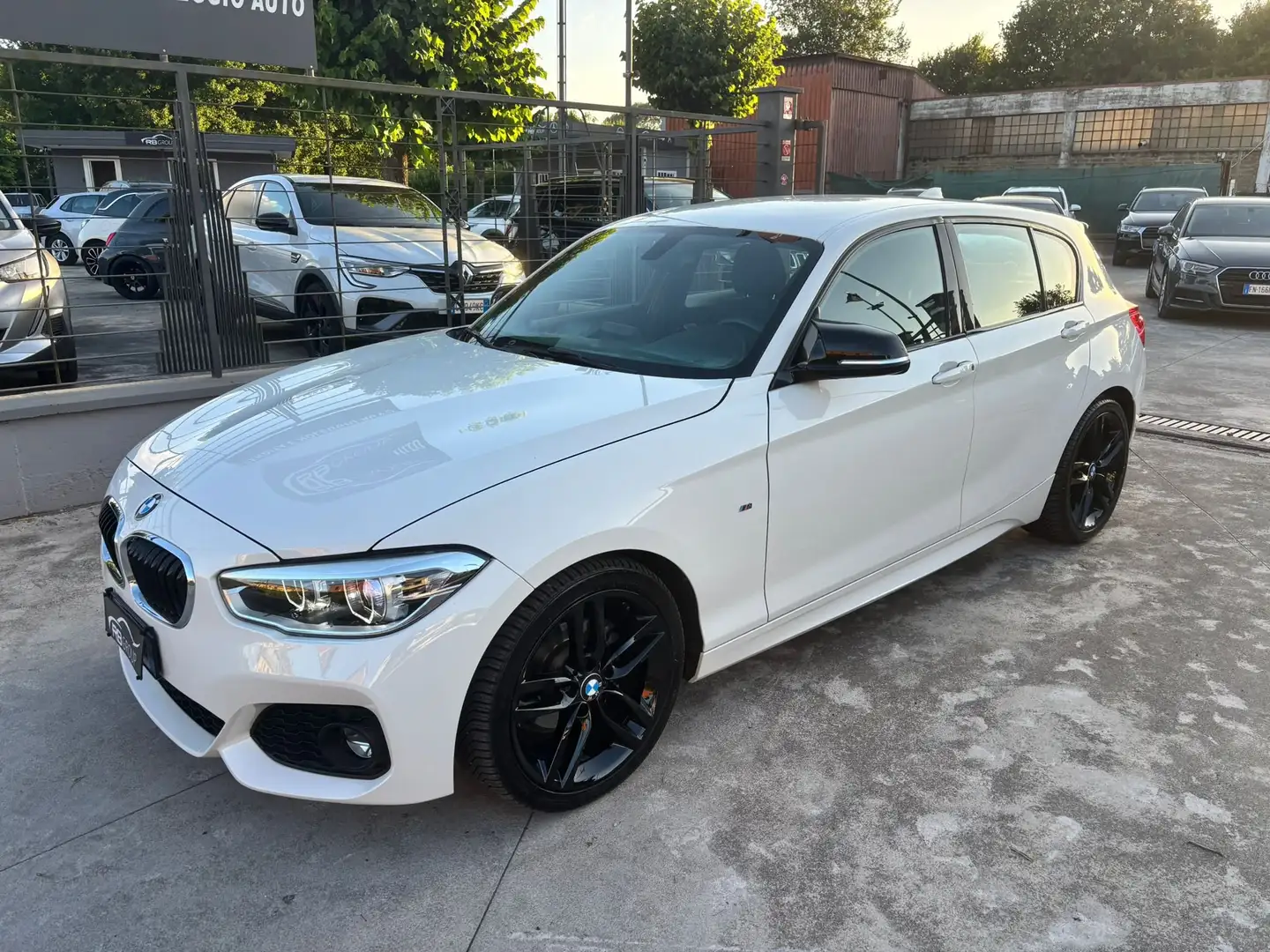 BMW 118 118d Msport 5p auto Wit - 1