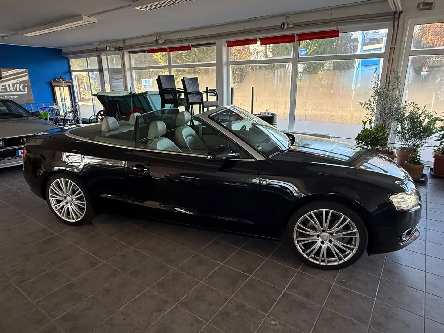 Audi A5 Cabriolet 2.0 TFSI*TÜV NEU* Schwarz - 2