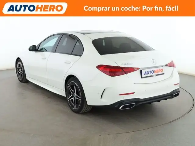 Mercedes-Benz C Class view 4