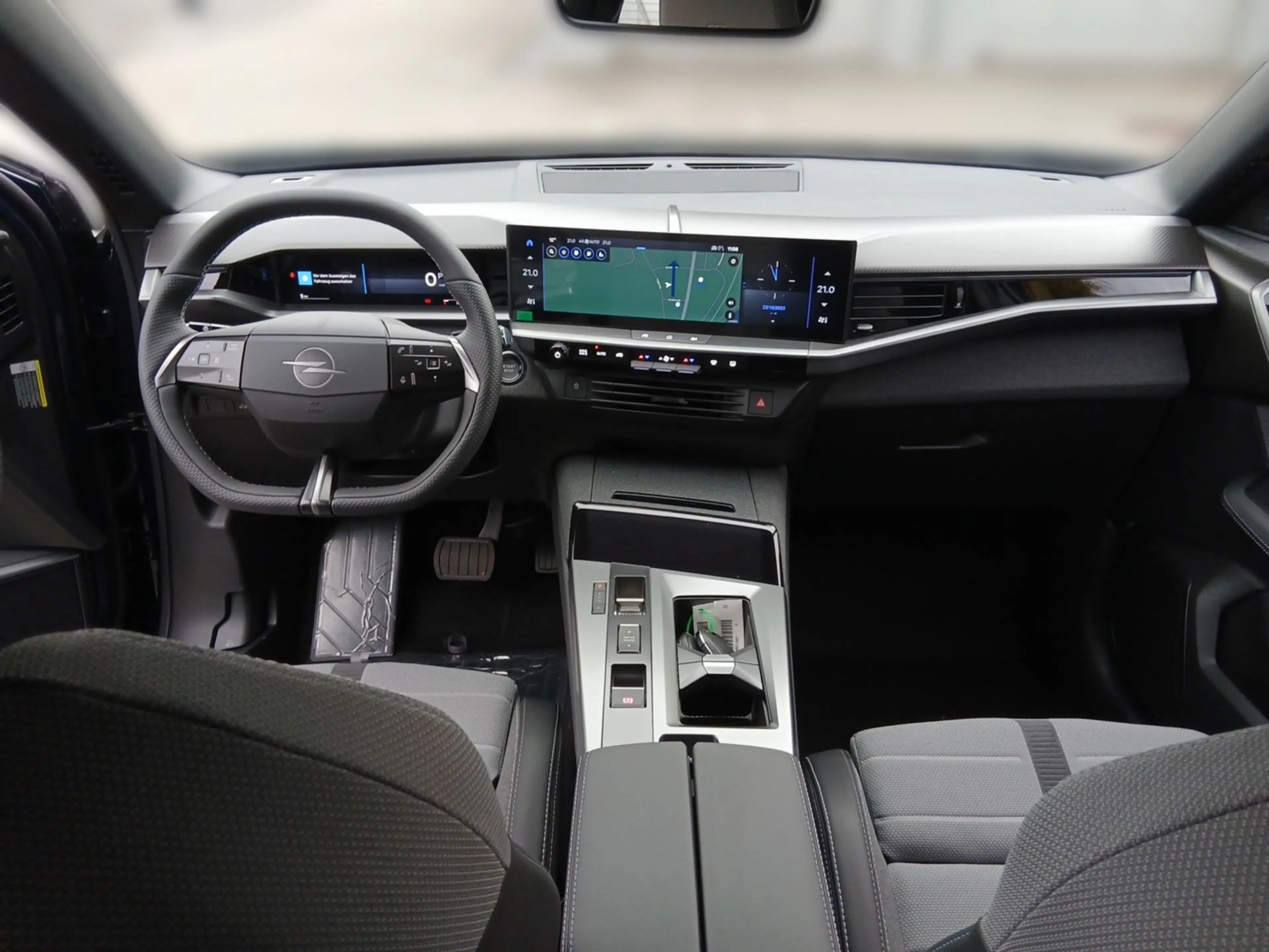 Opel Grandland 1.2 48V W GS LED+Navi+Pano+SD+SHZ+Kam. — photo 13
