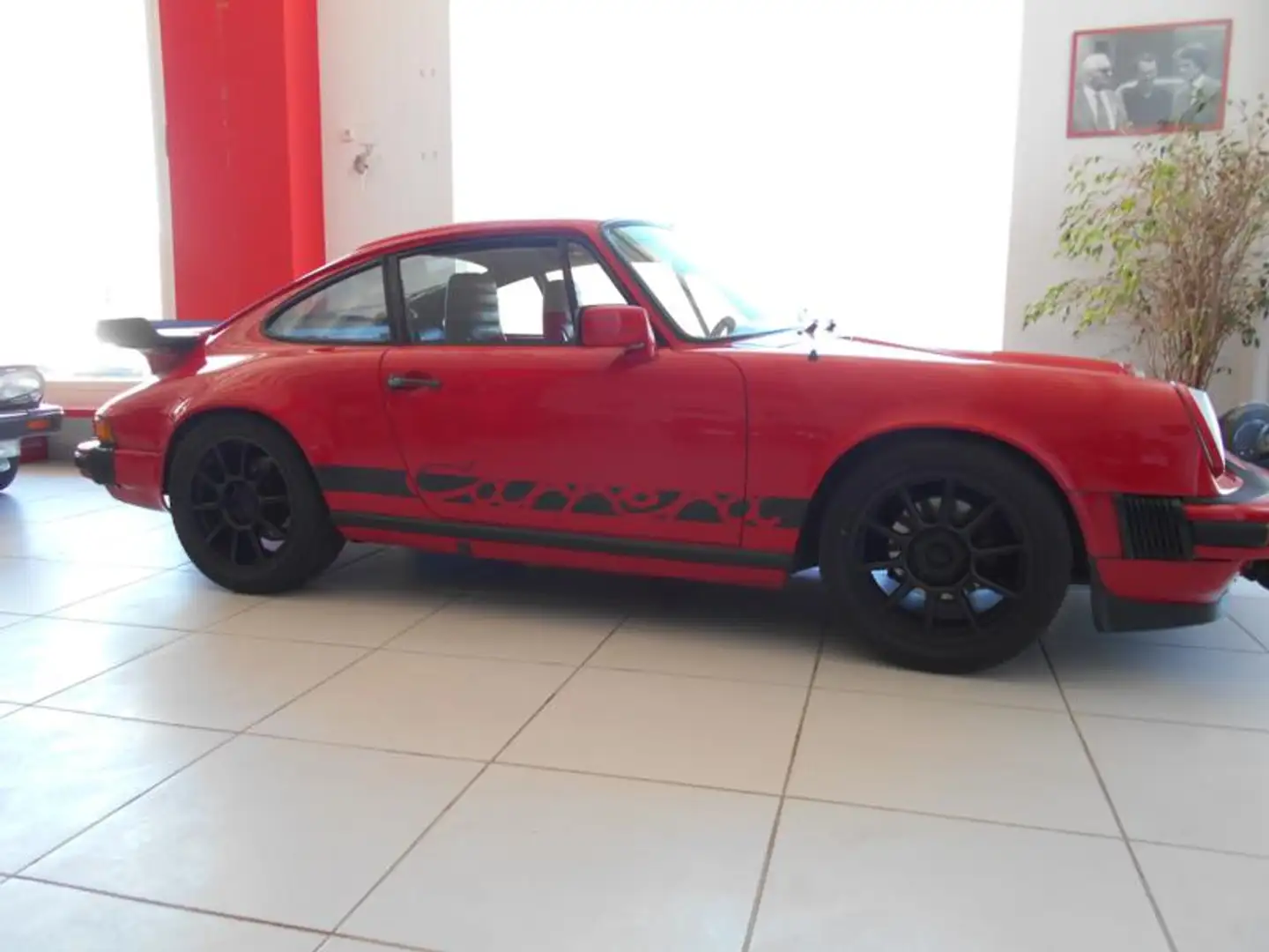 Porsche 911 SC 3.0 Rouge - 1