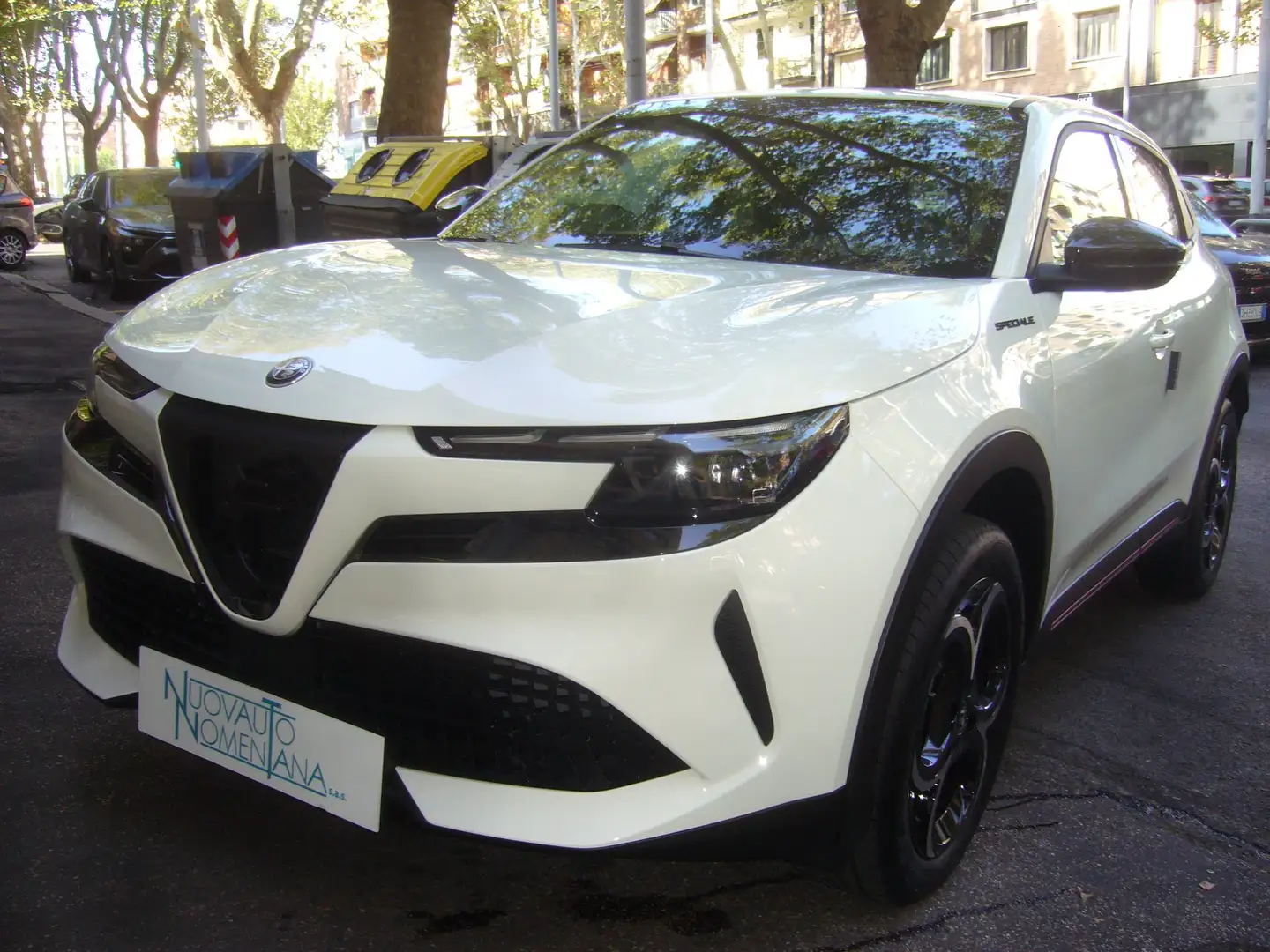 Alfa Romeo Junior 1.2 136 CV Hybrid eDCT6 Speciale Km0 Bianco - 1